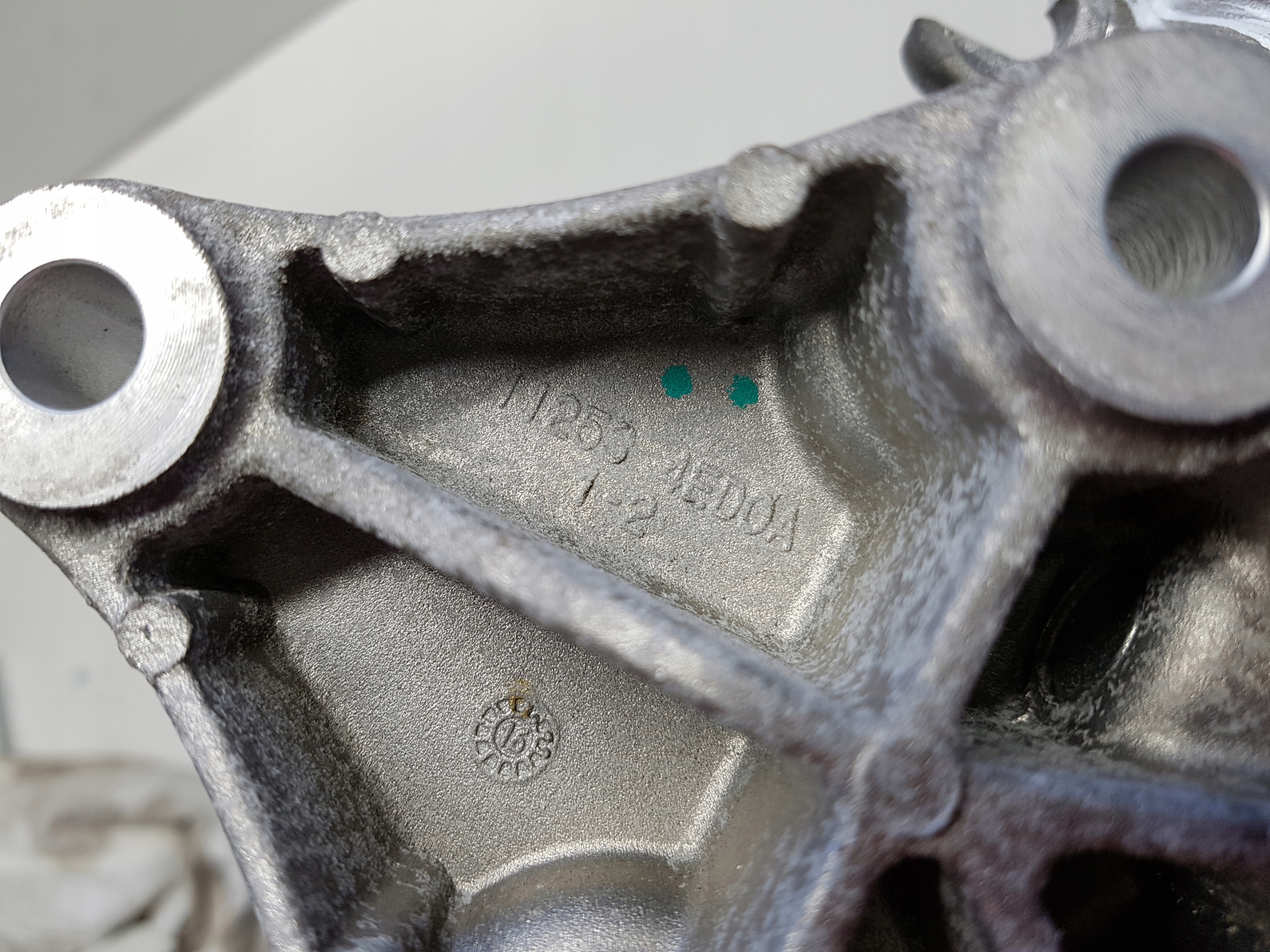 QASHQAI II J11 1.2 holder gearbox mounting left aut