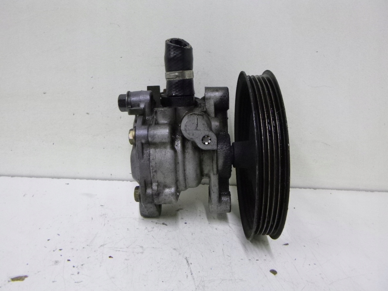 POMPA SERVOSTERZO MITSUBISHI CARISMA 1.8 GDI 4G93