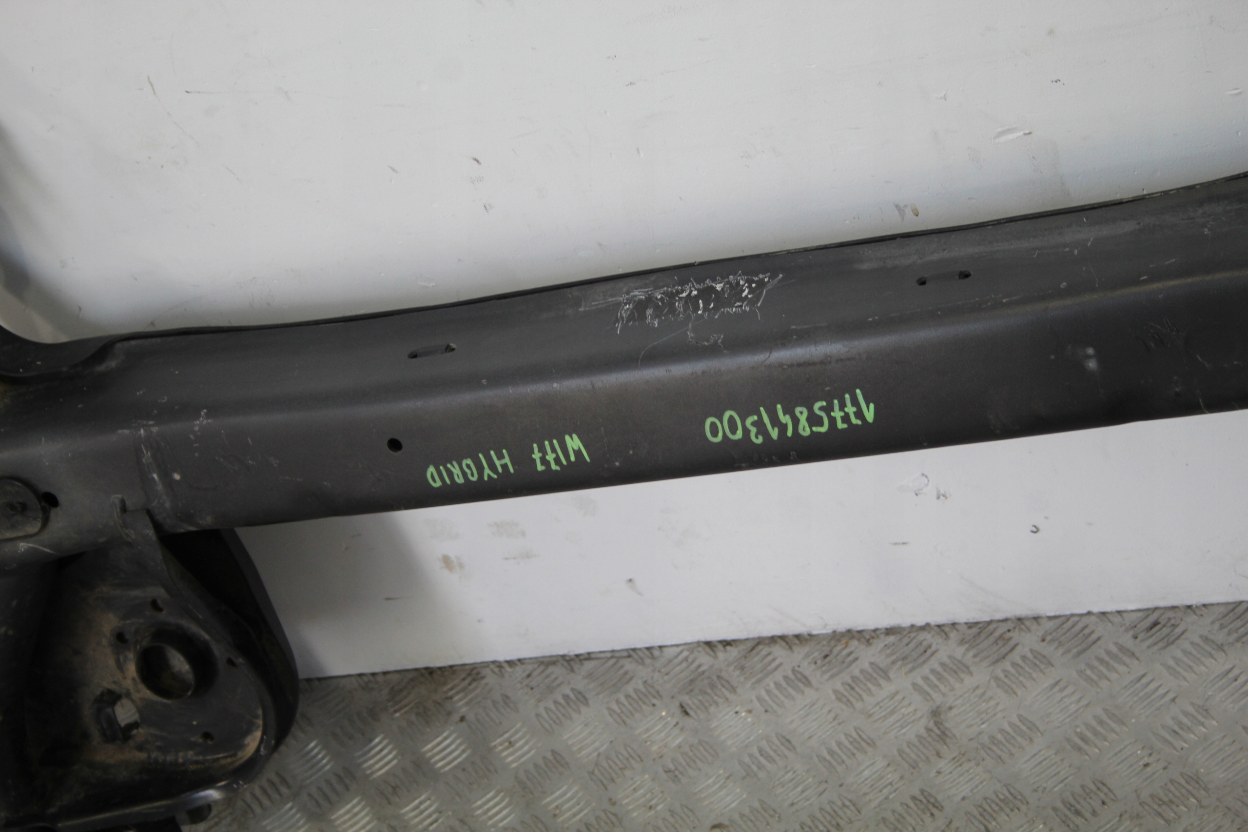 axis suspension beam rear part A-class W177 A1775841300