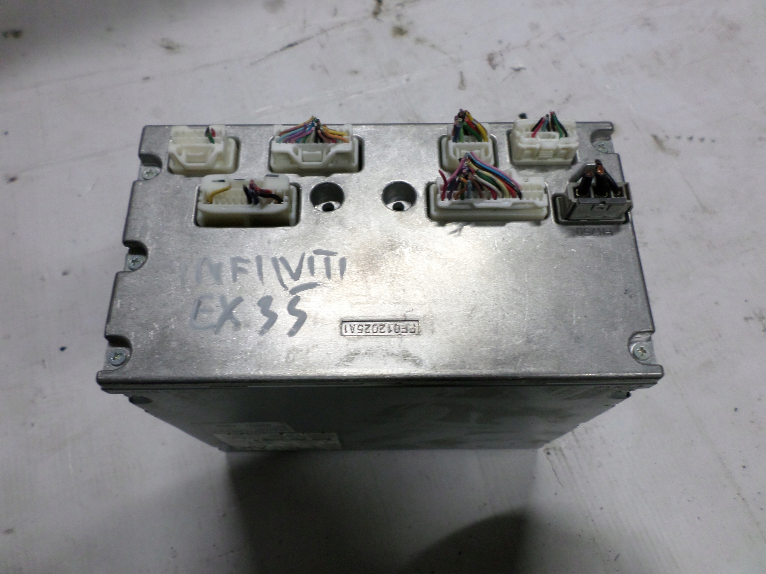 25915-JK64A - РАДИО CD INFINITI EX35