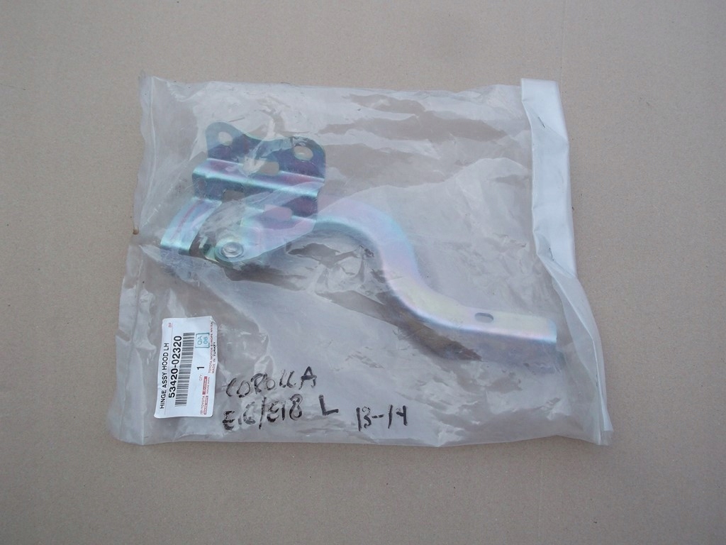 53420-02320 - TOYOTA COROLLA E16 13-19 петля капота левая
