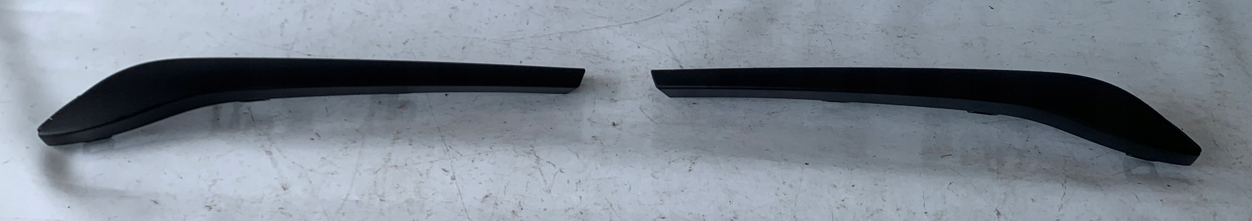 moulding left grille GRILLA KANGOO II LIFT 13