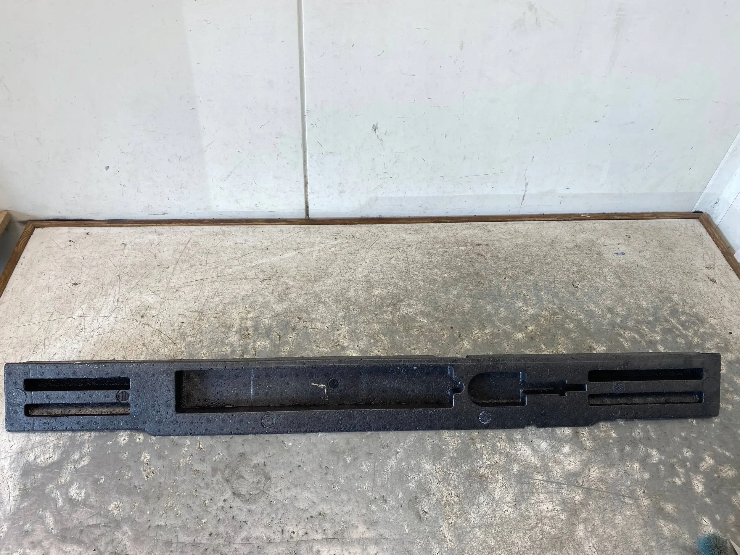 polystirene boot FORD FOCUS MK3 KOMBI BM51-N11168-AB