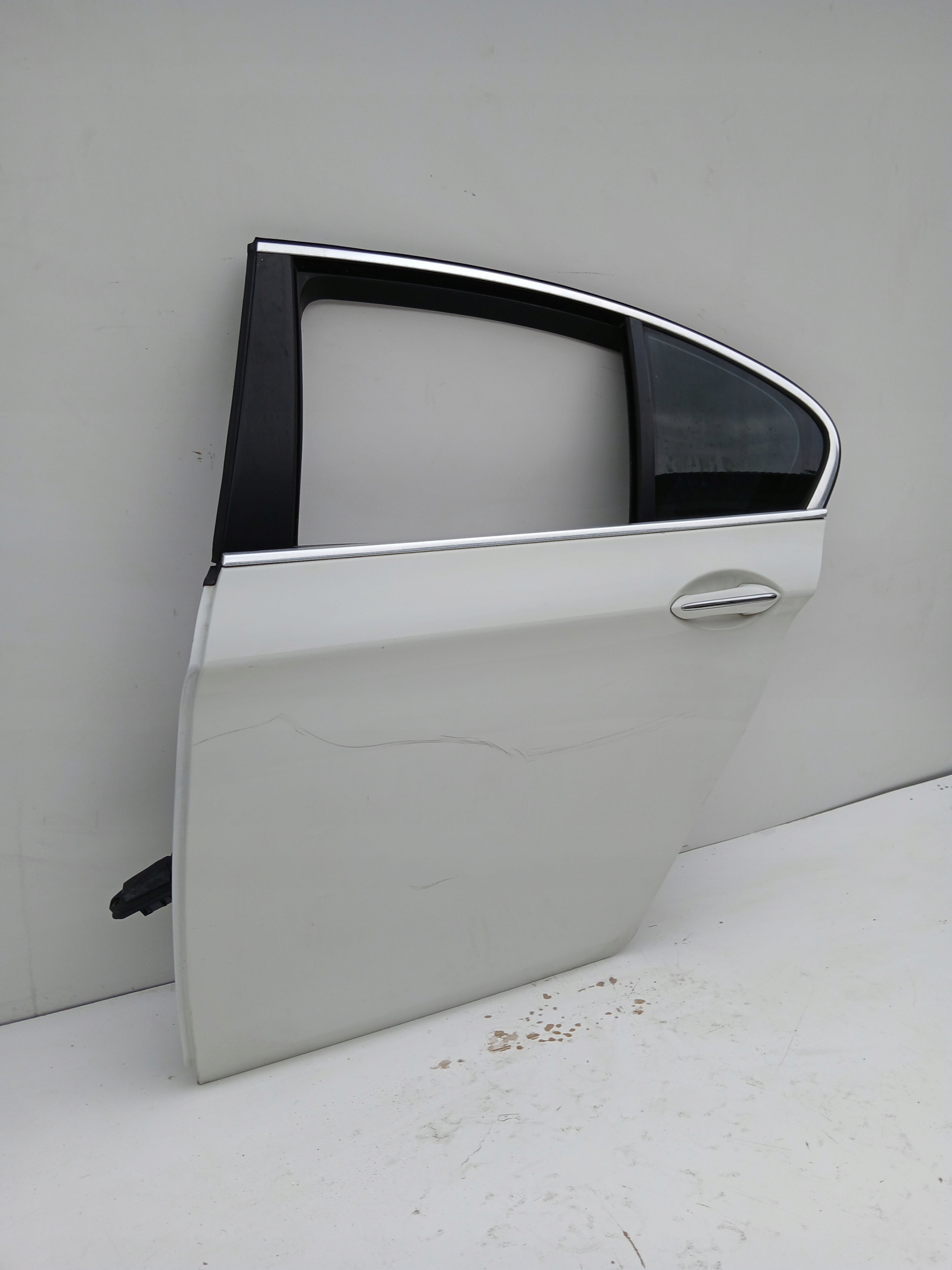 door left rear. BMW F10 A300