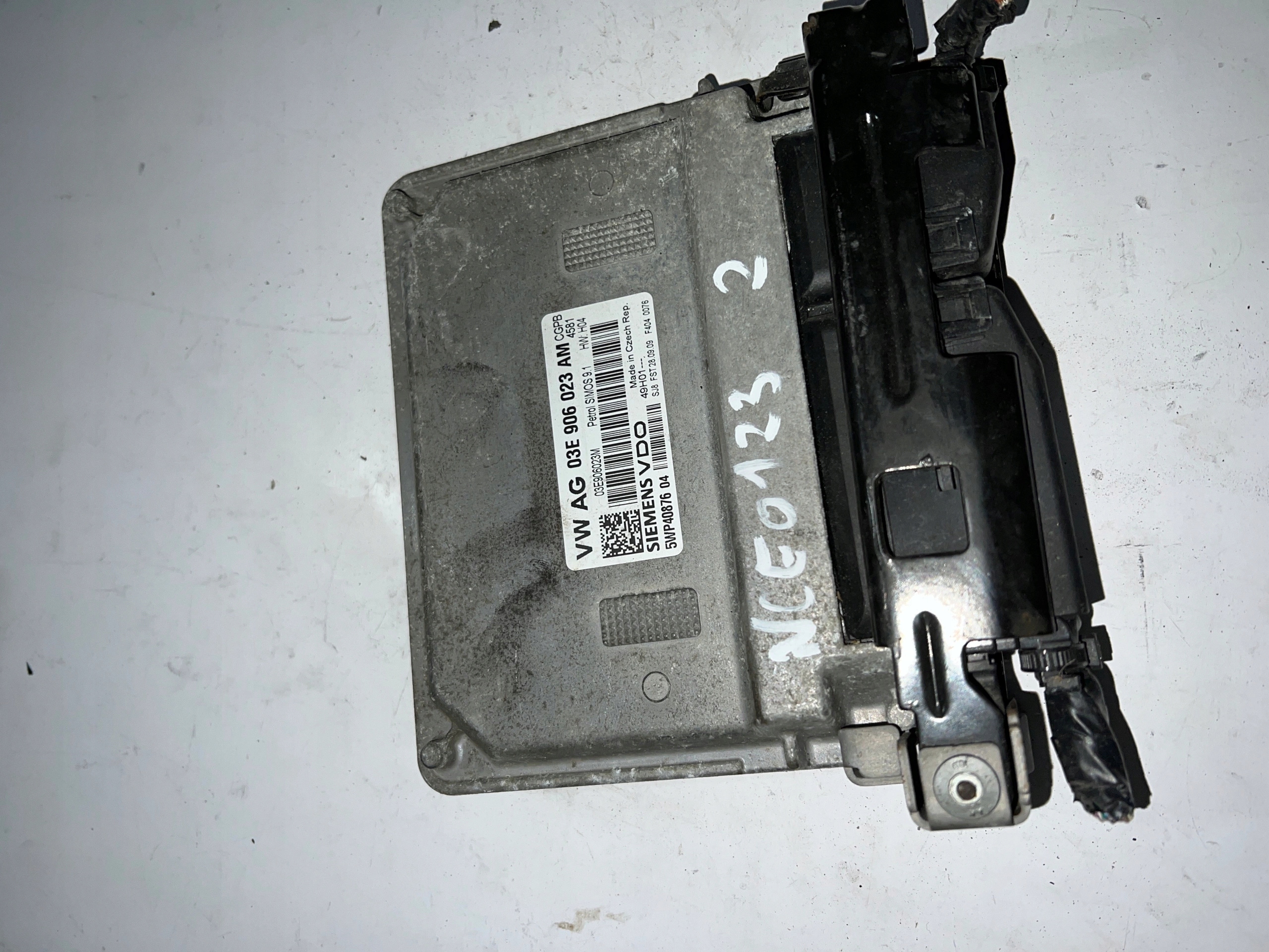 SEAT IBIZA Computer ECU 03E906023AM 03E906023M