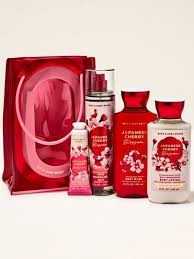 Bath&Body Works Japanese Cherry Blossom zestaw 4 kosmetyki