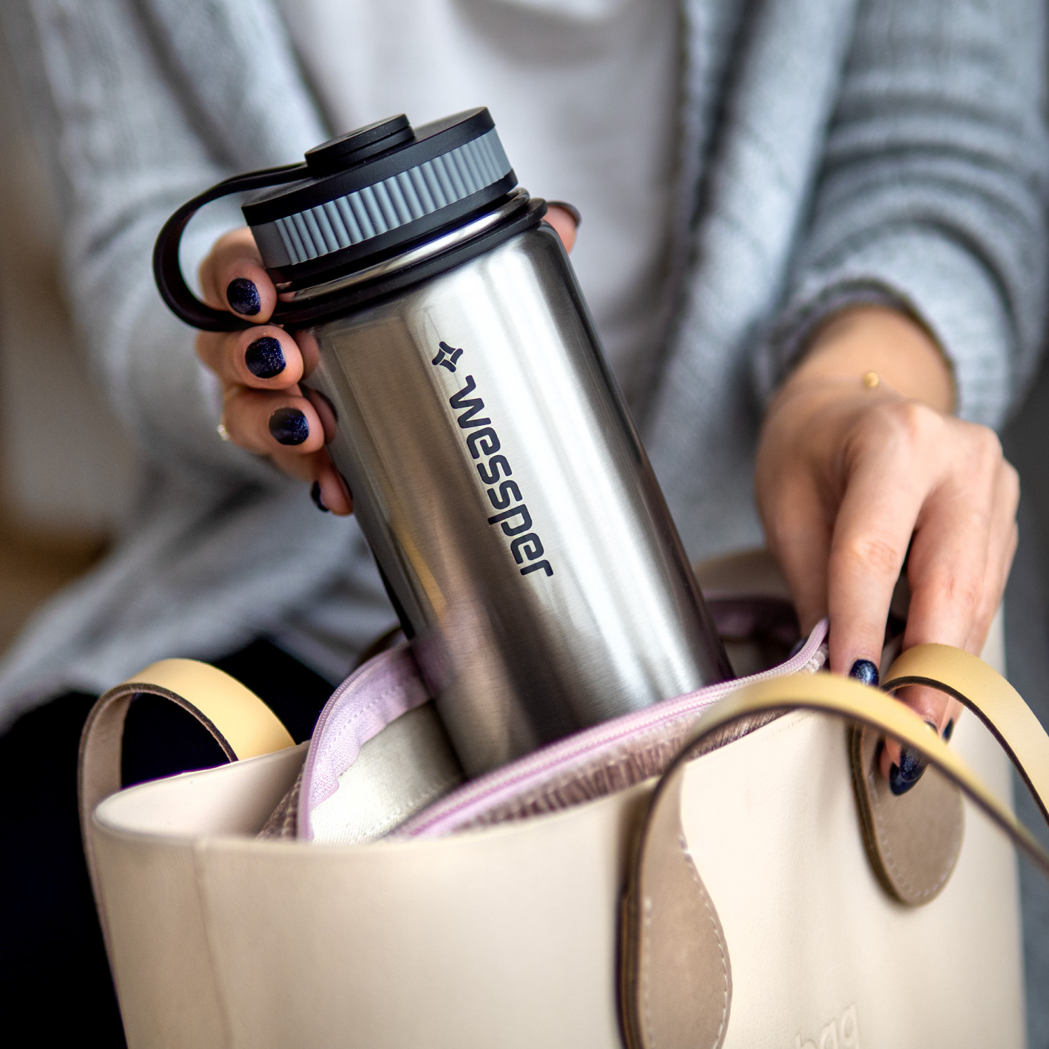 KUBEK TERMICZNY Z WYMIENNYMI USTNIKAMI 700 ml BUTELKA TERMICZNA TERMOS Model Activemax Steeline