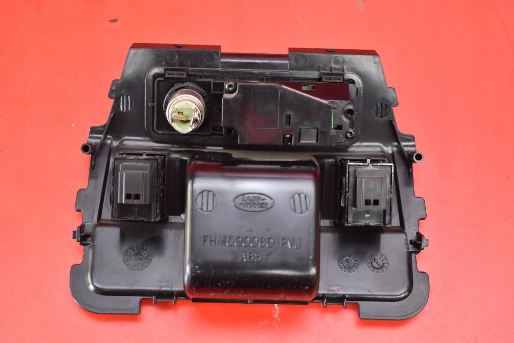 PANEL PRZYCISKOW Hitzung Sitze heck FHM500060 RANGE ROVER SPORT und L320