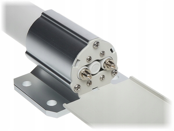 UBIQUITI Antena AirMax 5.0 GHz, 13dBi, 360 deg — 6