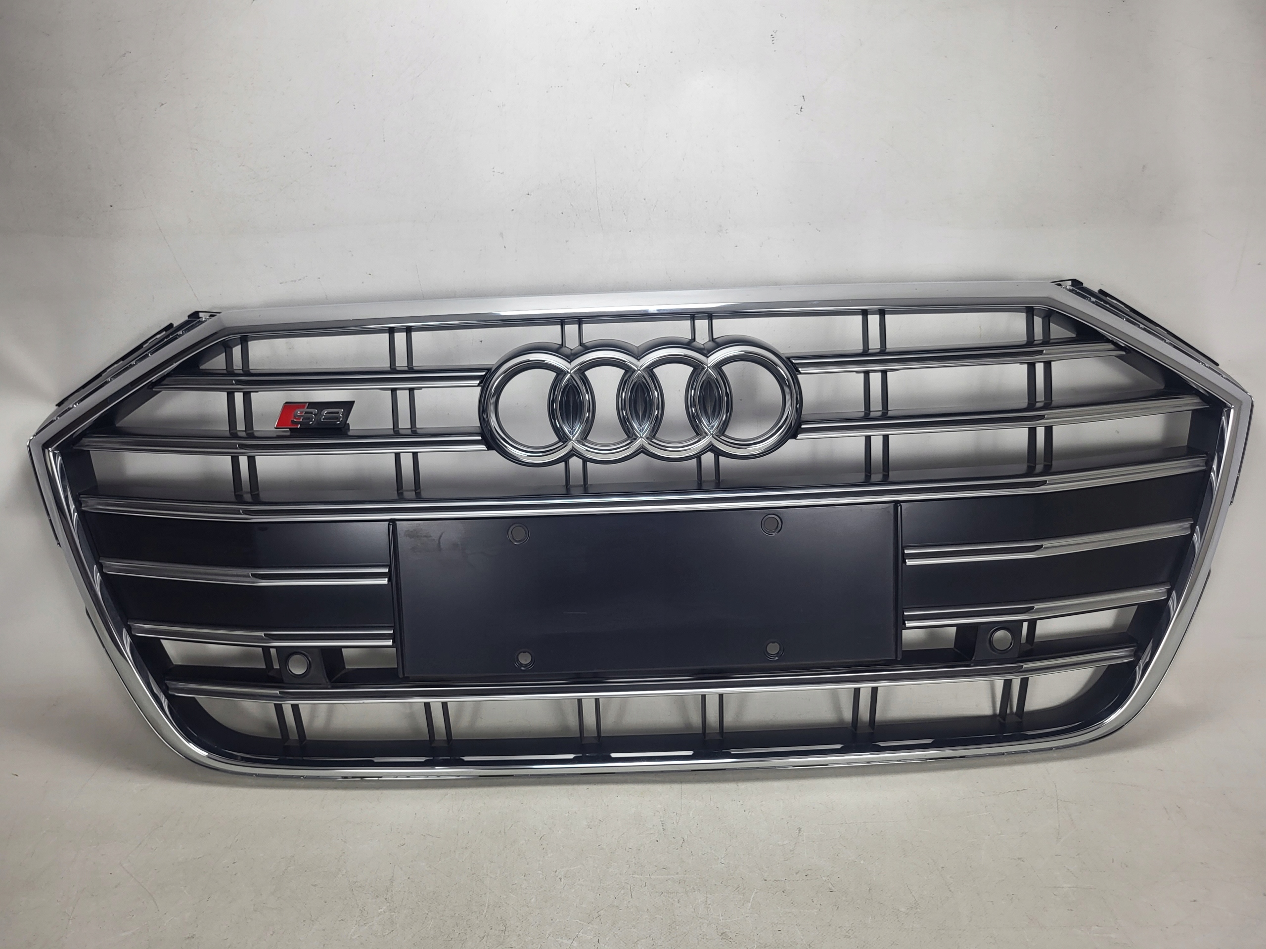 AUDI A8 S8 D5 4N 4N0 grill atrapa chrom