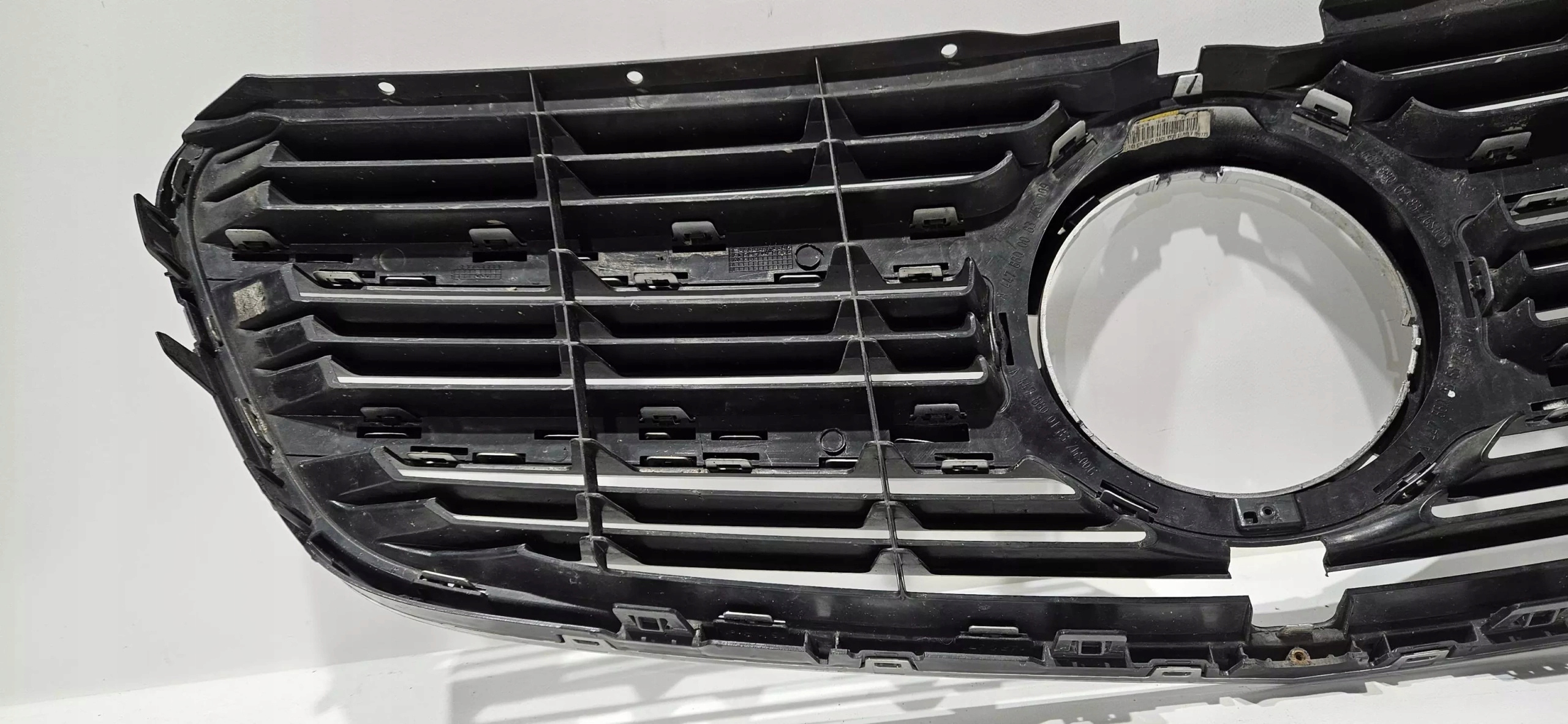 maska MERCEDES VITO W447 ispod KAMERE ORYG
