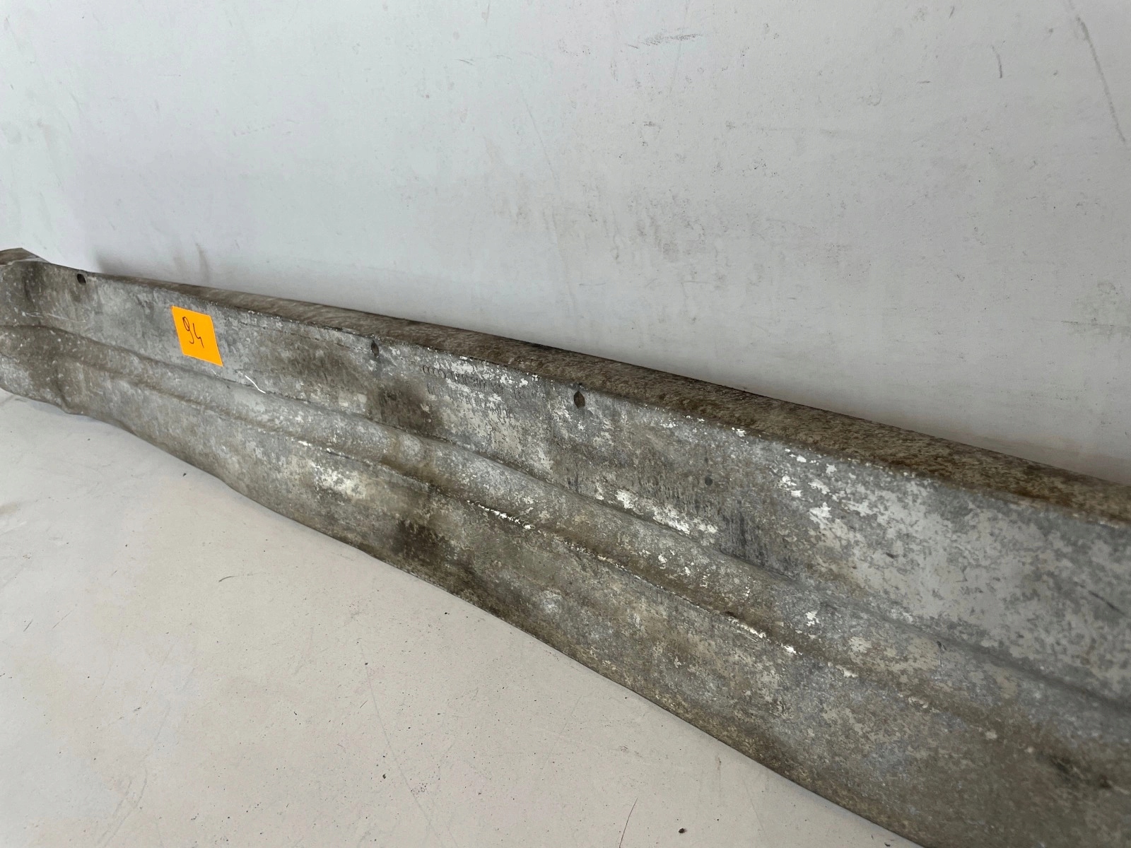 sider pillar of a bumper front front Audi A4 B8 A5 8T