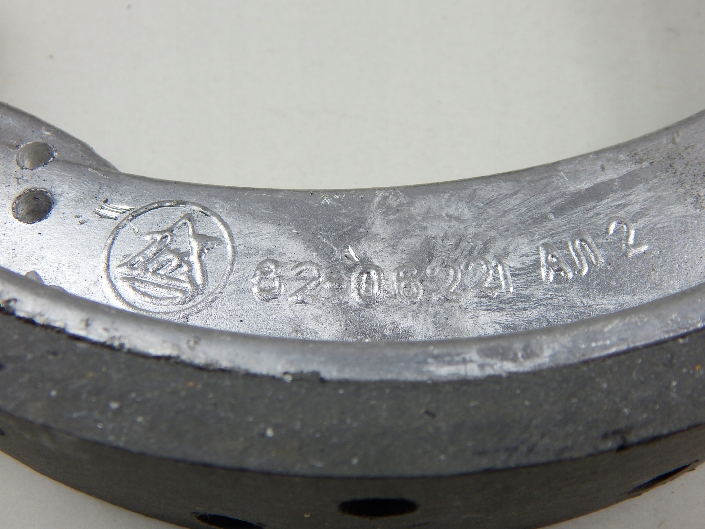 SZCZĘKI HAMULCOWE URAL ORYGINAŁ IMZ Numer katalogowy części S-84