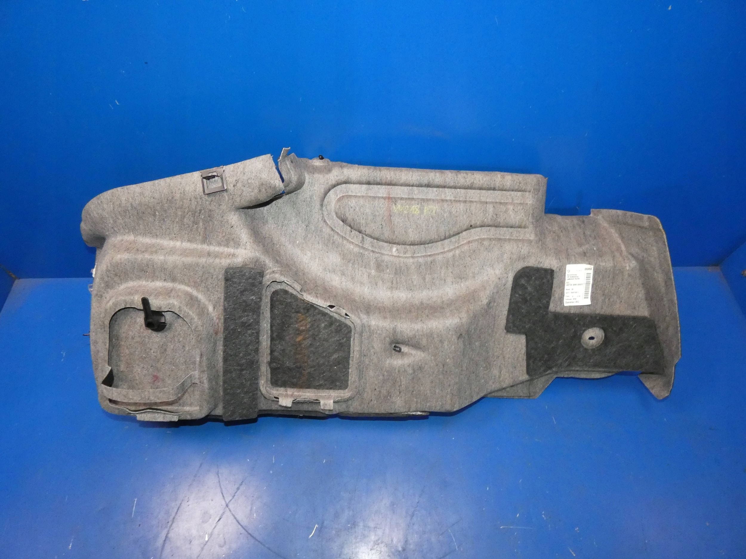 MERCEDES CLS W218 sedan side upholstery boot right rear part