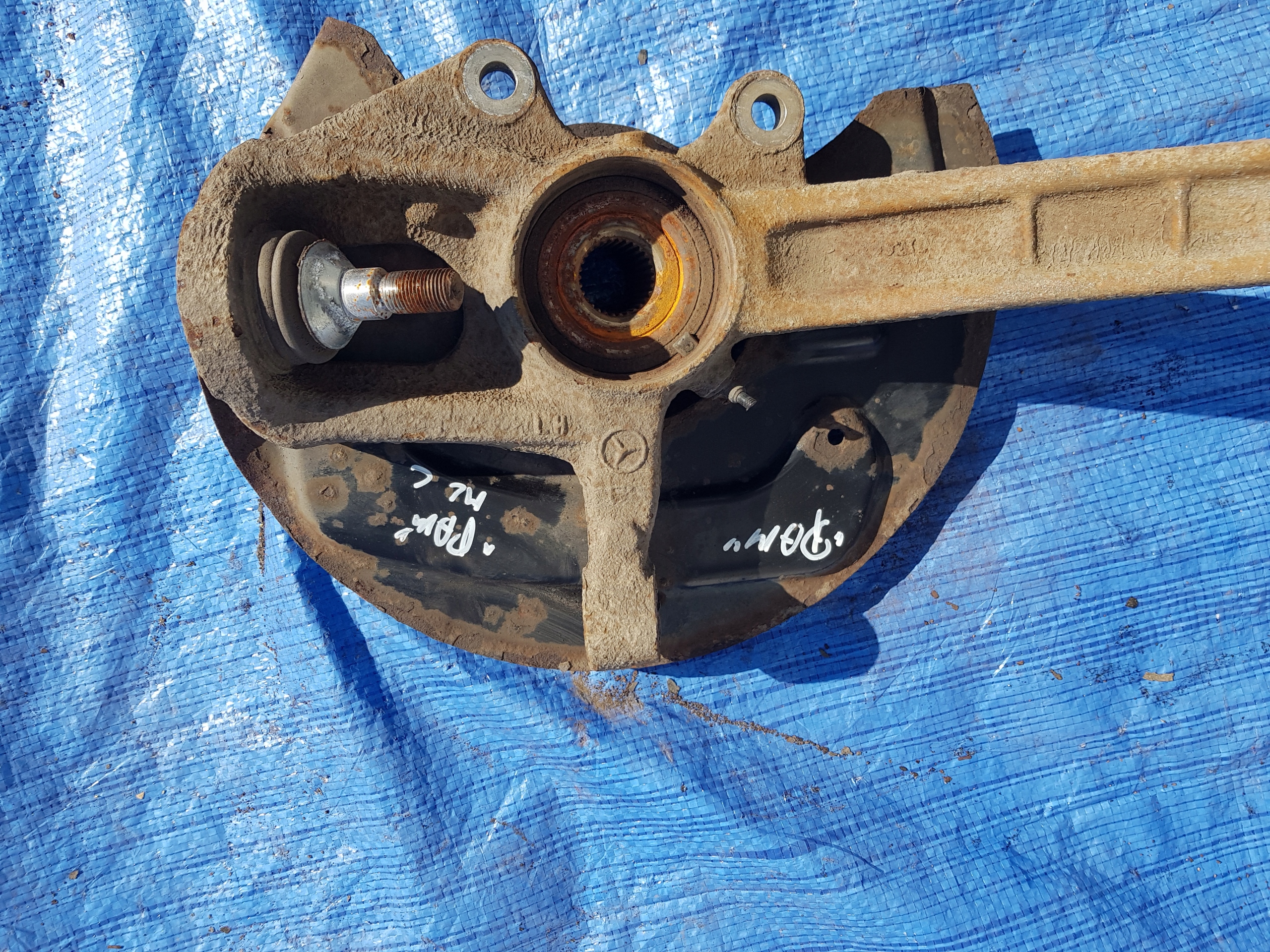 swing left front MERCEDES W251 W164 ML GL X164 02060642 C2060642