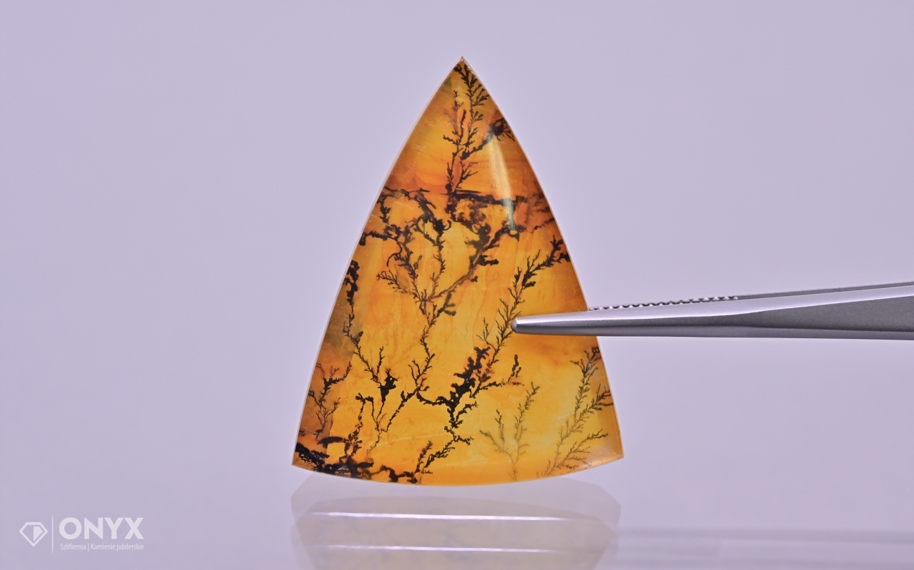 Dendritový křemen nepravidelná dlažba 36x28 mm