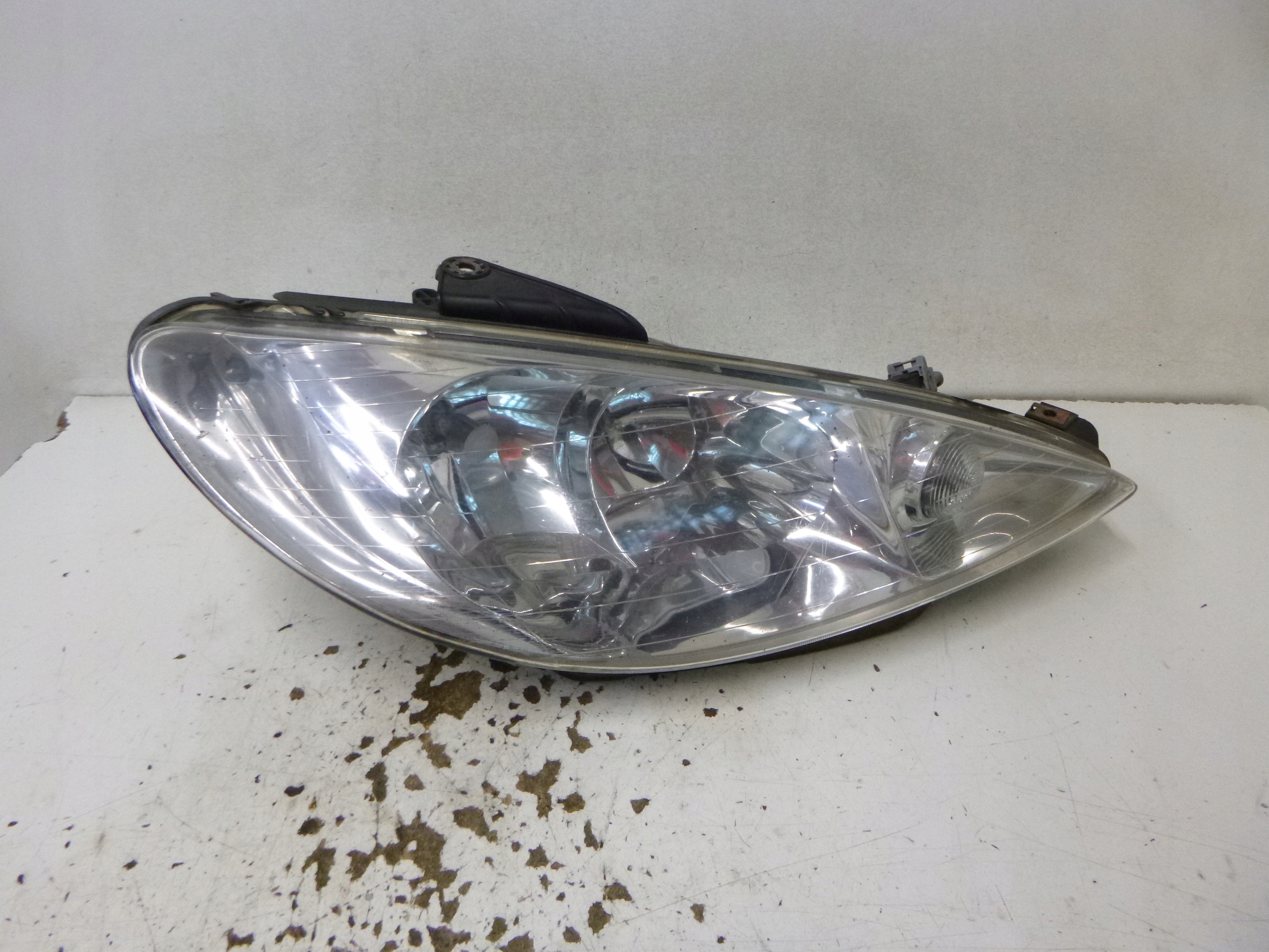 light front right Peugeot 206 Lift 2004r. 9628666780