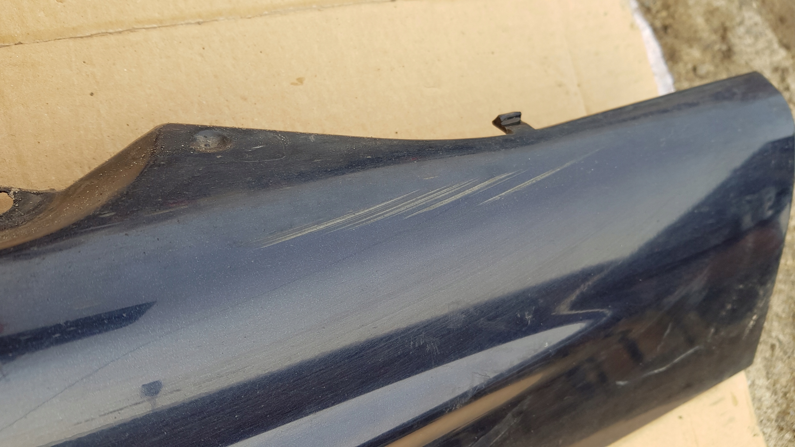BMW E46 KOMBI lišta prahová levá pravá ORIENTBLAU