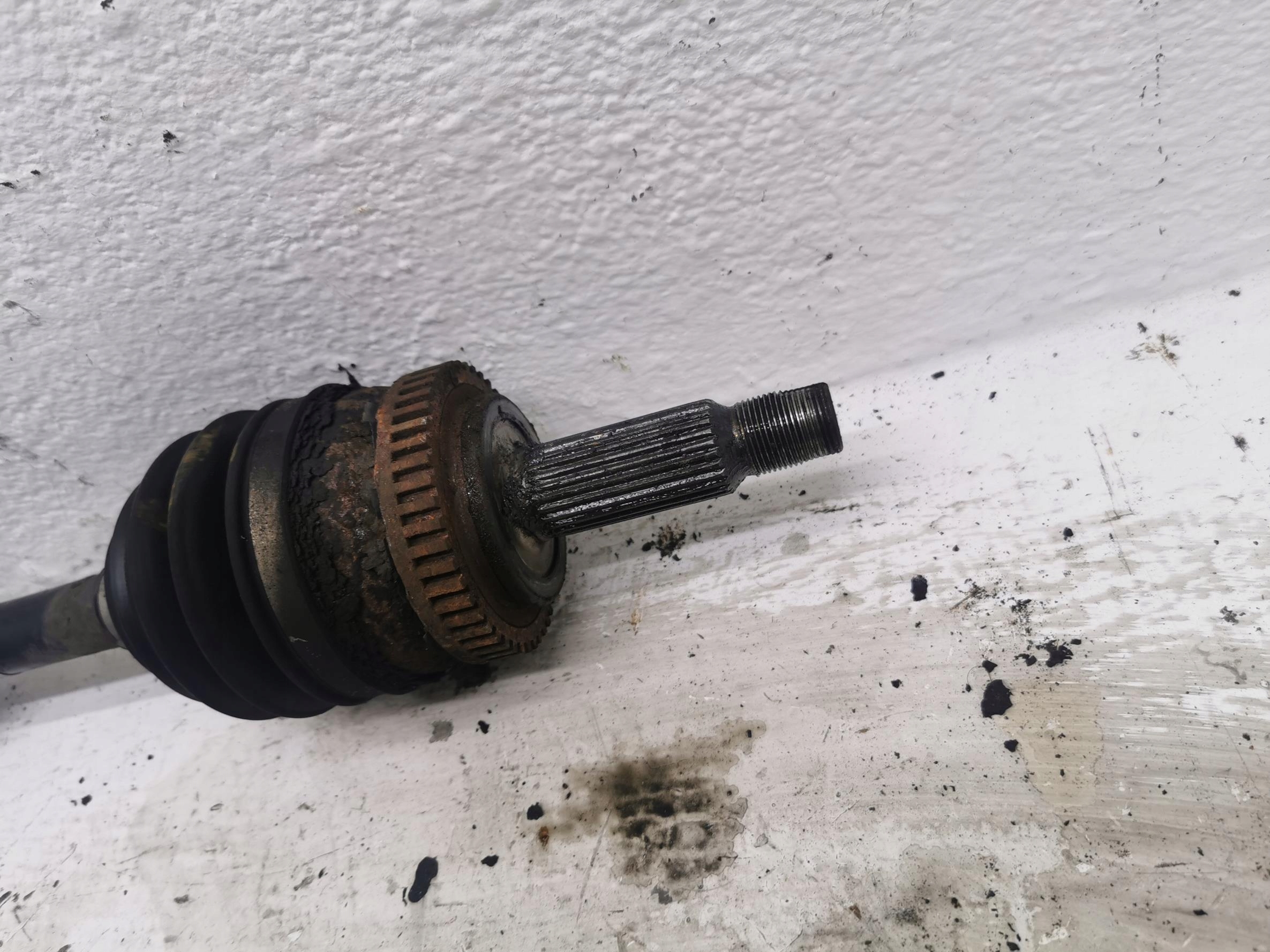 semi-axis short. left HYUNDAI I40 1.7 CRDi 49500-3Z300