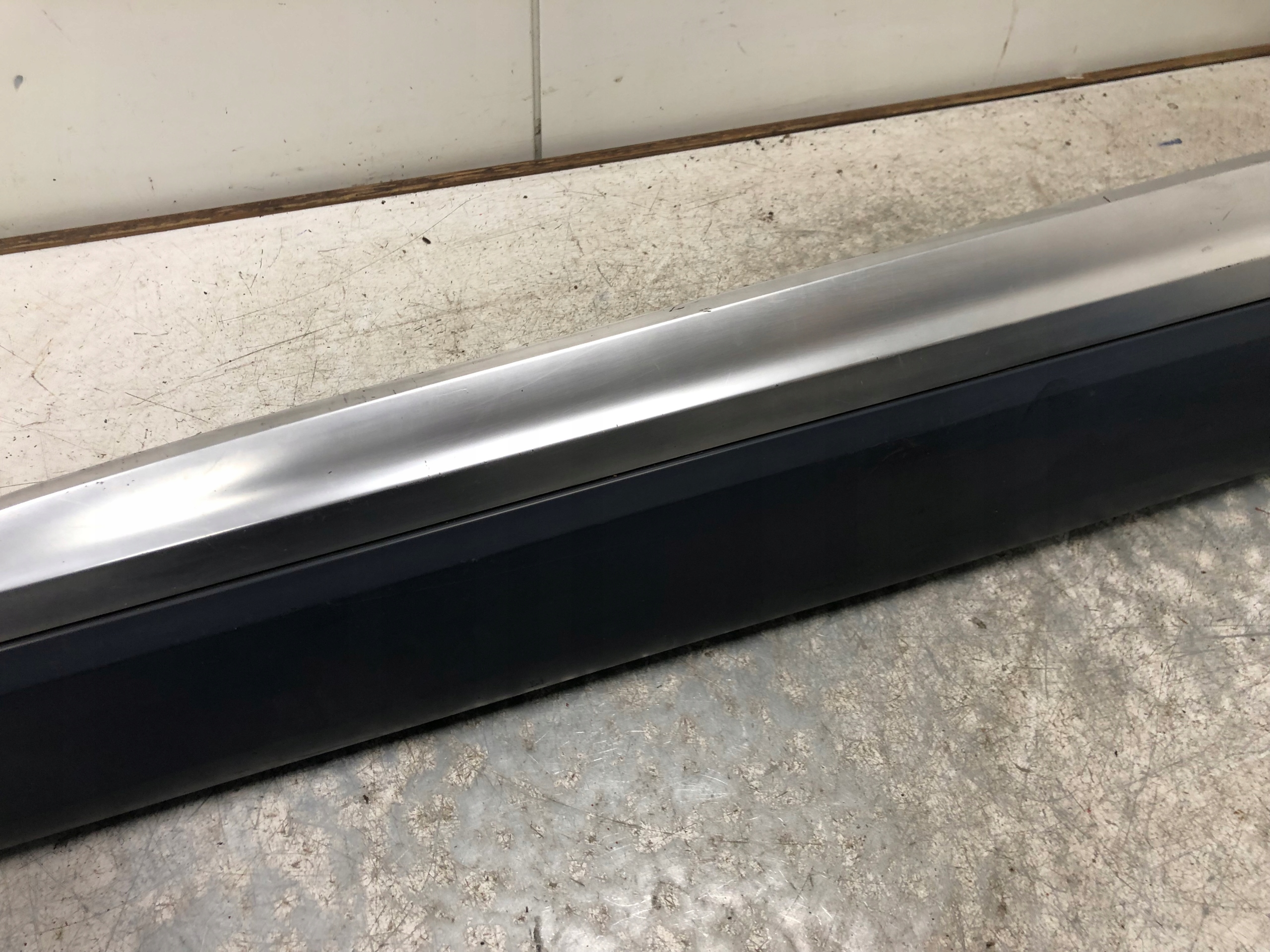 moulding door left rear part AUDI Q7 4M 4M0853969B