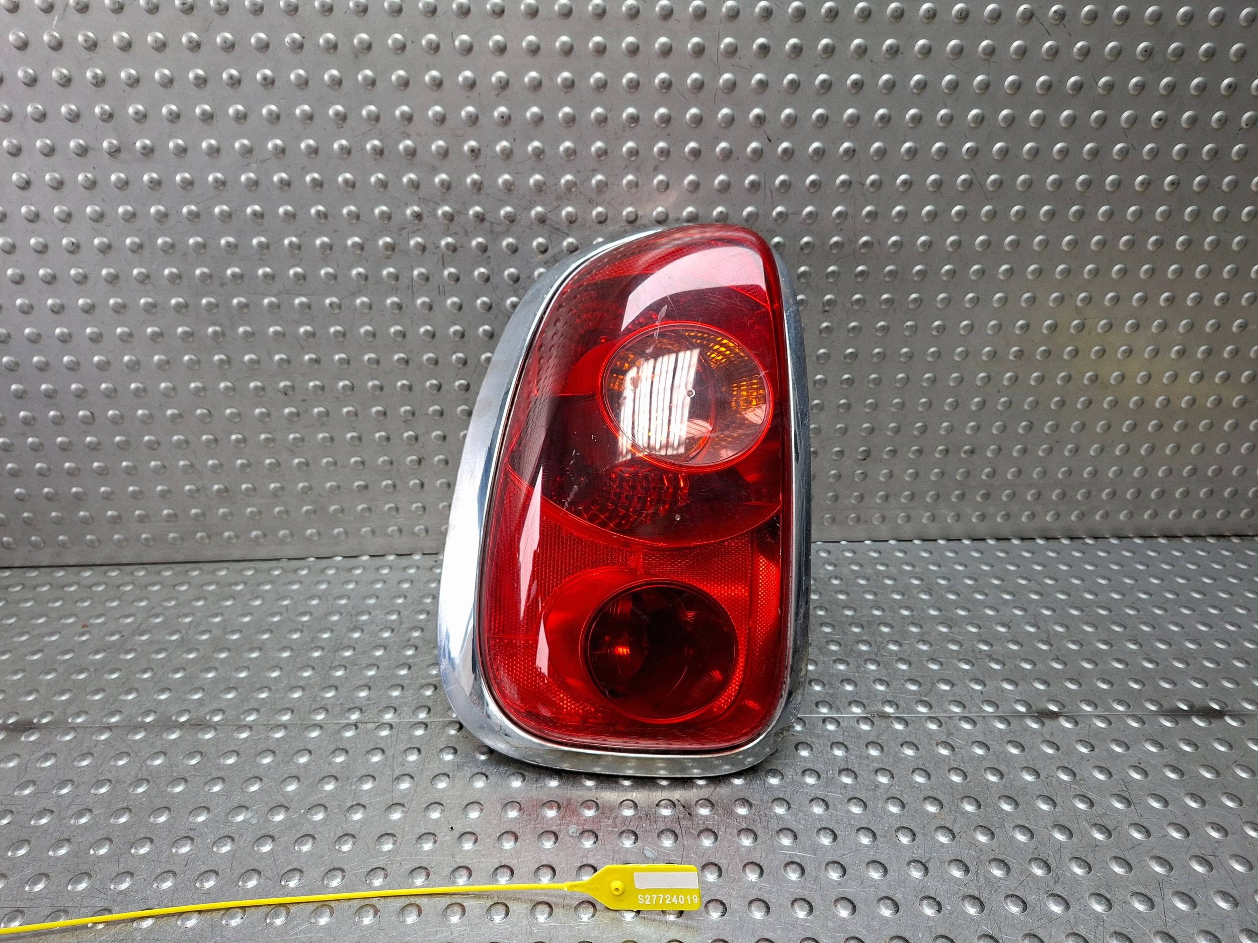 light rear part left MINI COOPER COUNTRYMAN R60 10-16 EU 9808149