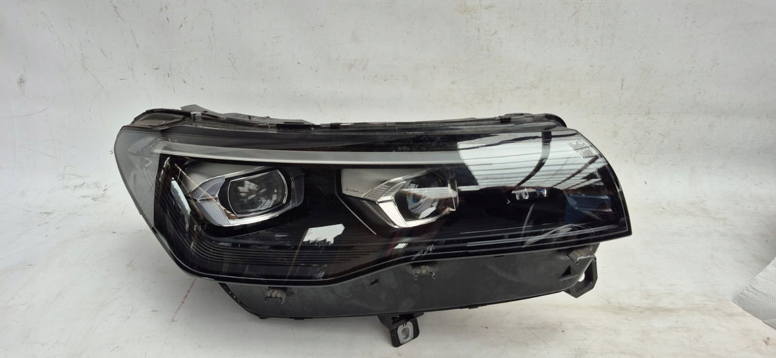 VW TIGUAN III 571 23- light right front front FULL LED IQ.LIGHT