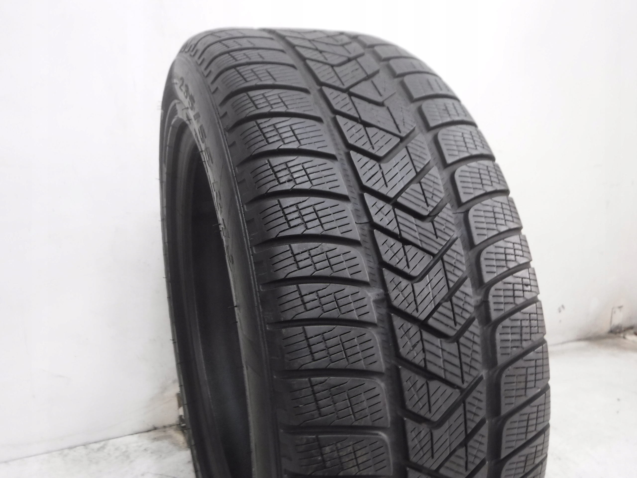 OPONA ZIMOWA 235/55/19 101H PIRELLI SCORPION WINTER MOE RSC M+S Klasa premium