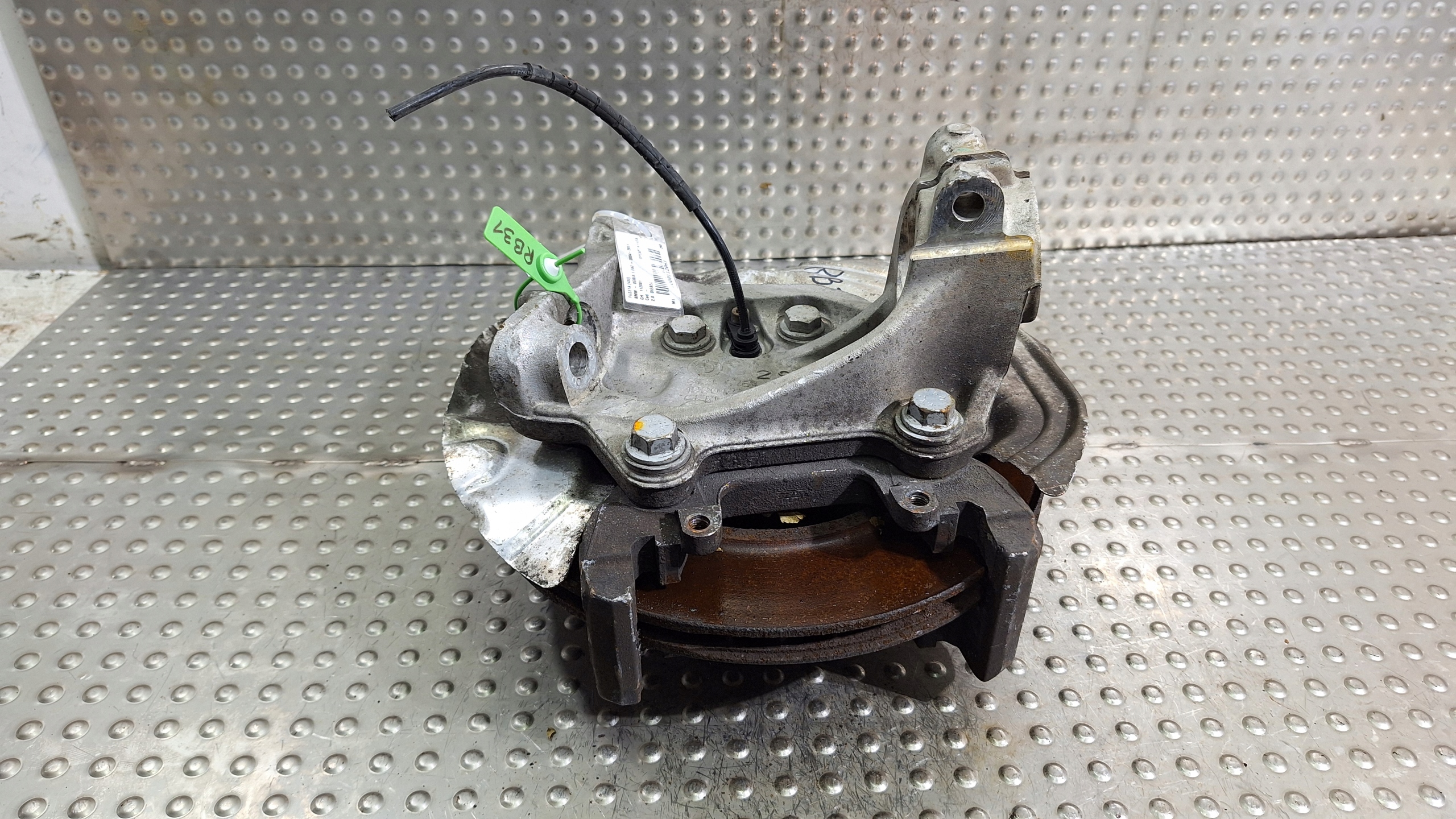 otoč čepu pravá předek 6764444 BMW E81 E87 E90 E91 E92 E93
