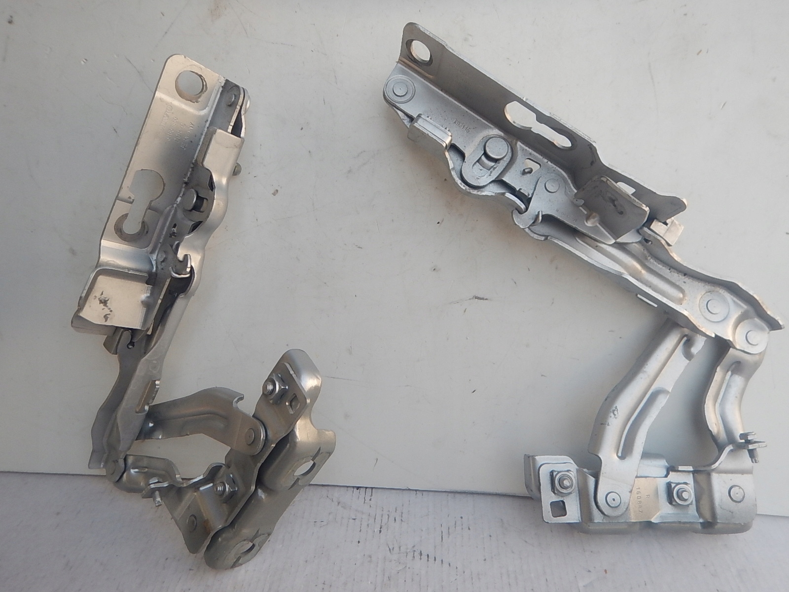 31651861 - VOLVO S90 V90 права ліва петля капота передня