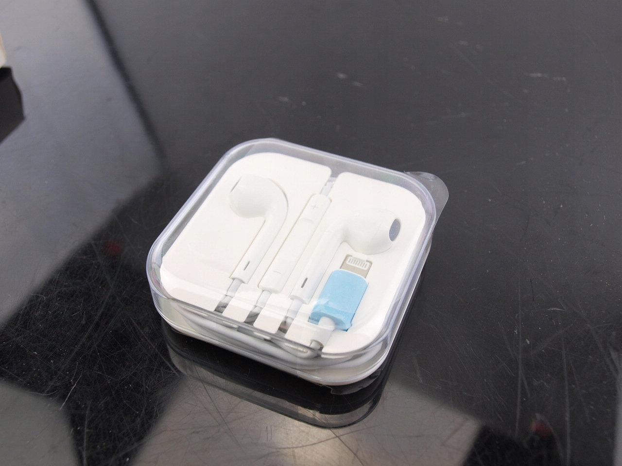 XS MAX GL063 Słuchawki przewodowe lightning iPhone Model GL063