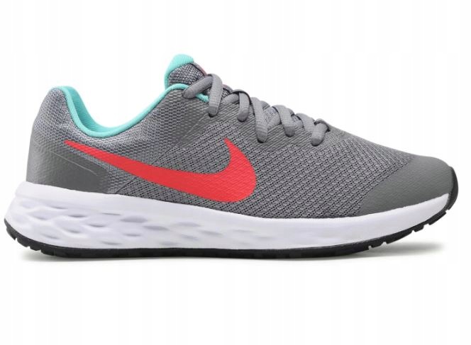 Buty Sportowe Młodzieżowe Nike Revolution 6 Nn Gs Dd1096 006 Lekkie R-38,5