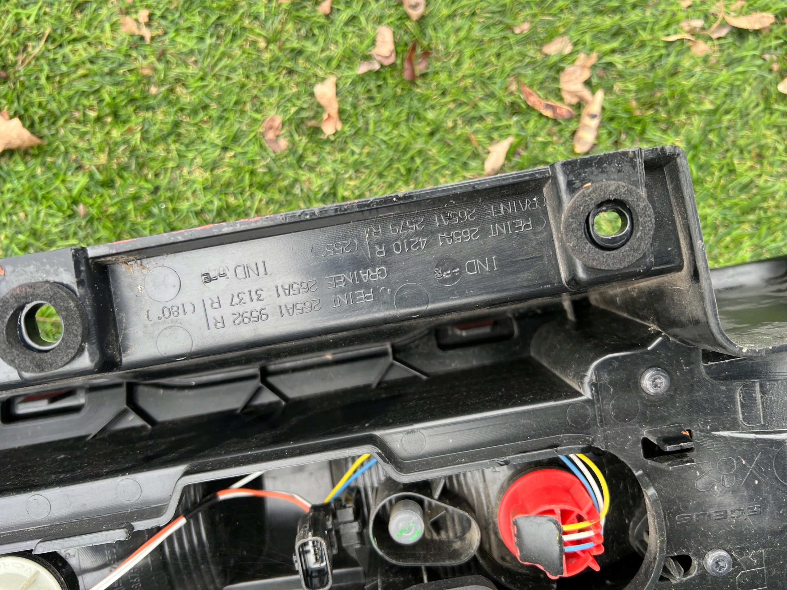 RENAULT TRAFIC light rear left complete original 265A64210R 265A62579R 26