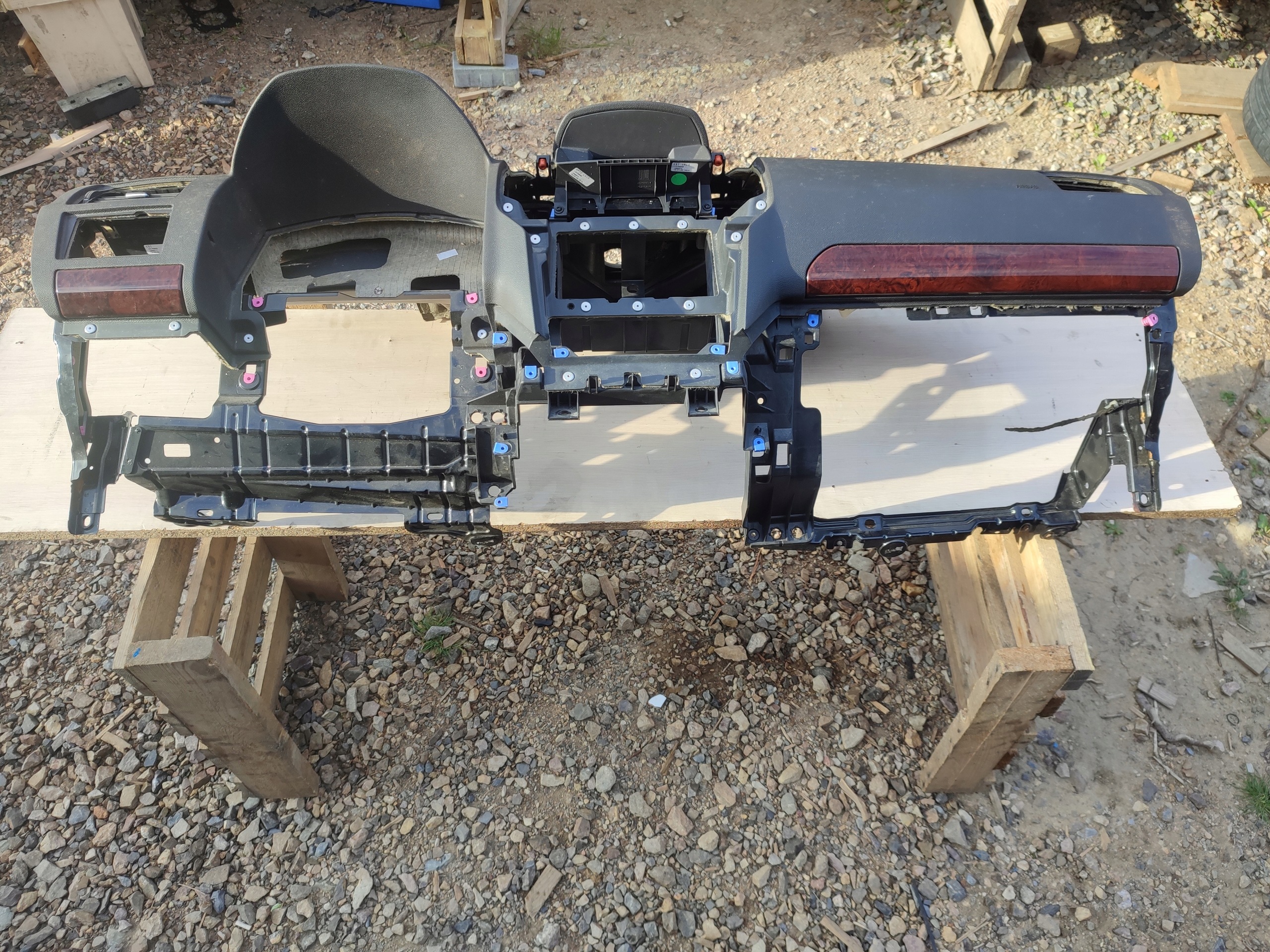 console dashboard instrument panel cockpit OPEL ZAFIRA B 13206043