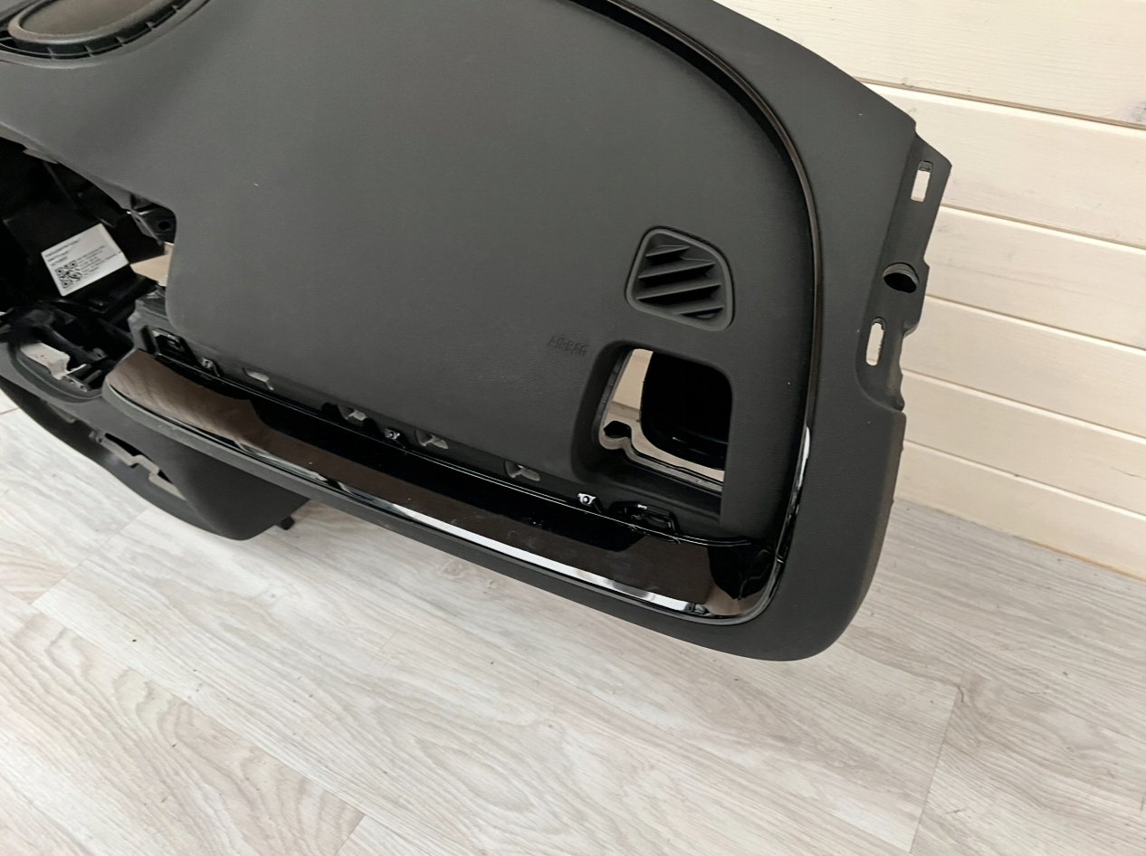 MINI F54 Clubman dashboard instrument panel console originál HUD