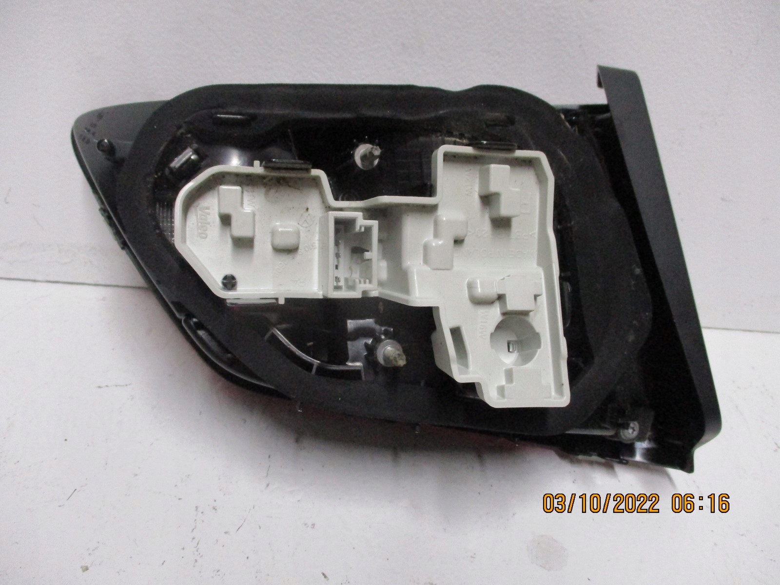 light VW Golf 7 5G0 SPORTSVAN DO bonnet left