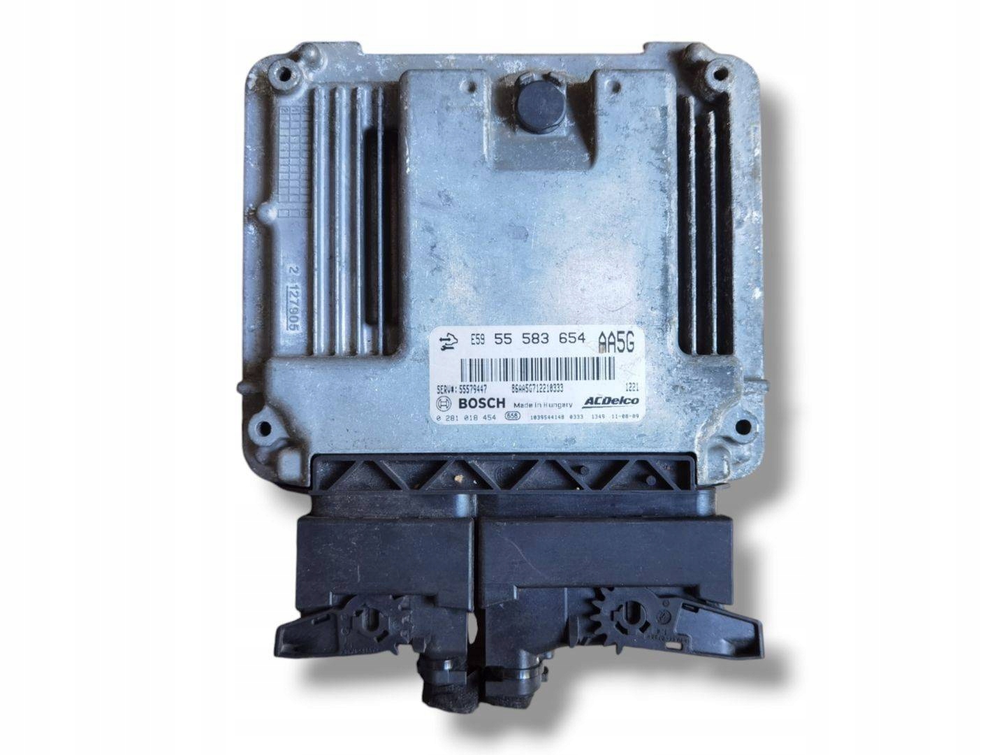 control unit of the engine Opel Astra J 2011 55583654