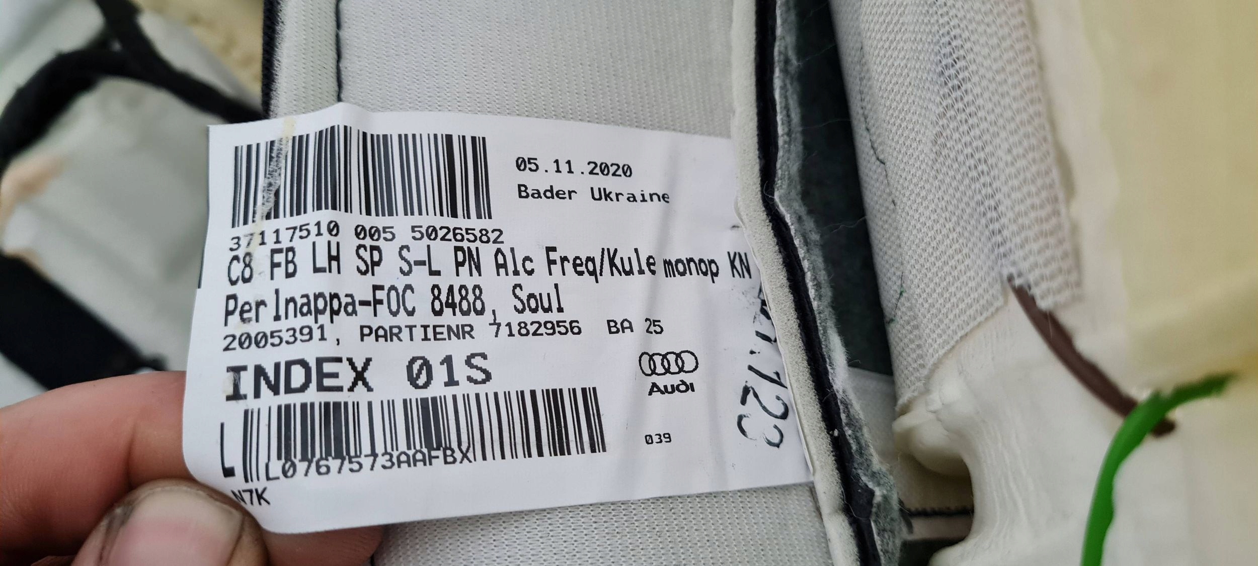 A6 C8 4K leather seat seat side SIEDZISKO left front SLINE ALCANTARA