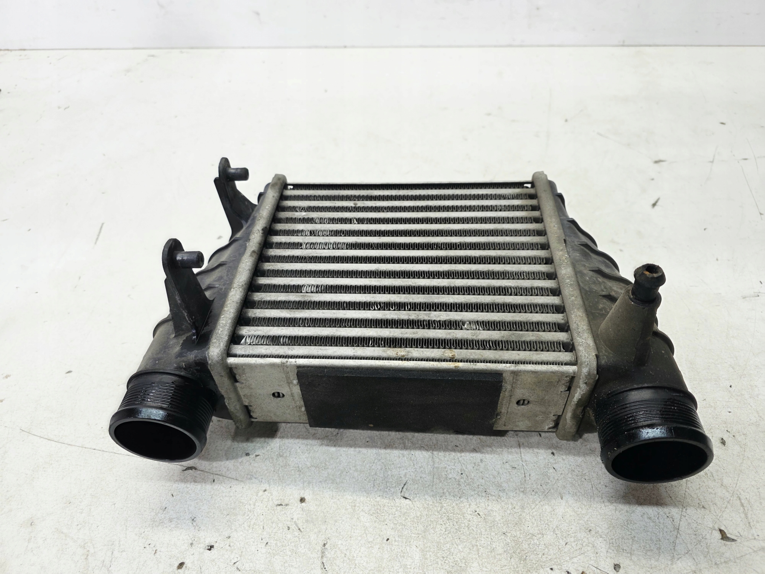radiator air intercooler right AUDI A4 B7 2.0 TFSI 8E0145806M