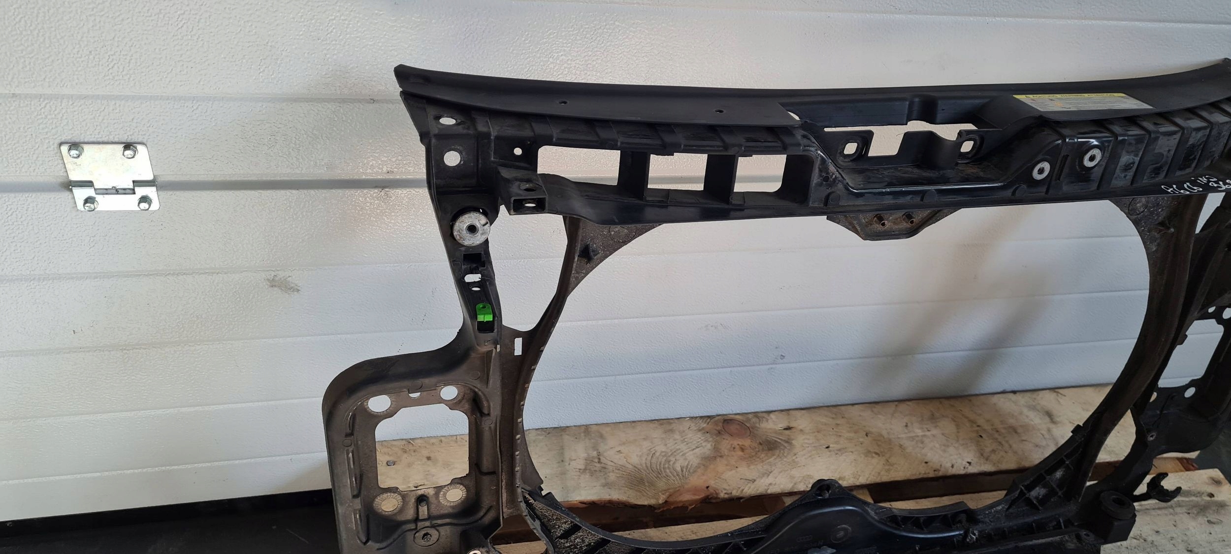 A6 C6 LIFT support panel for radiators pillar iron 4F0805594H