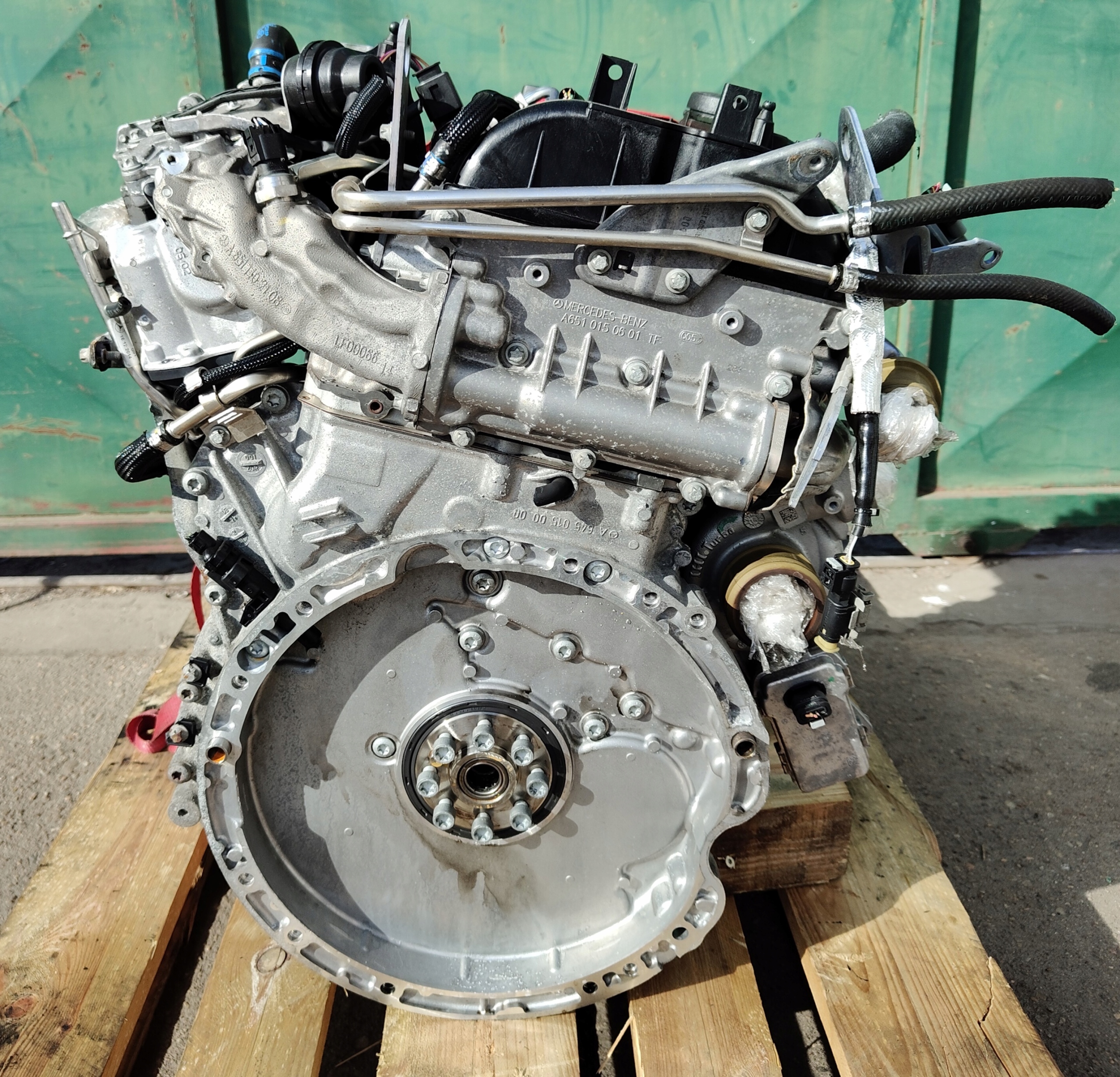 MERCEDES W246 2.2 14R engine pillar 651900