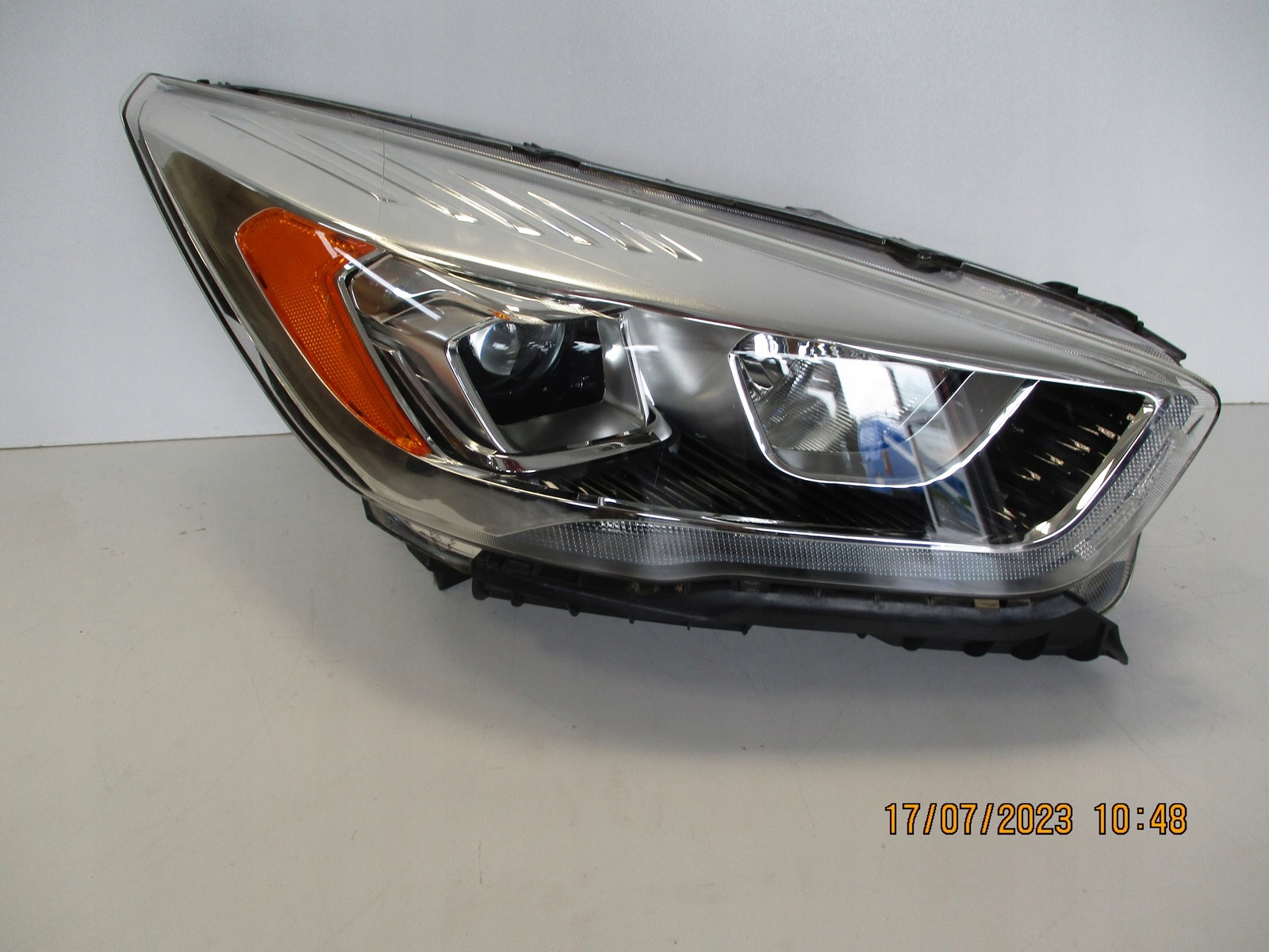 light right FORD KUGA II LIFT LED