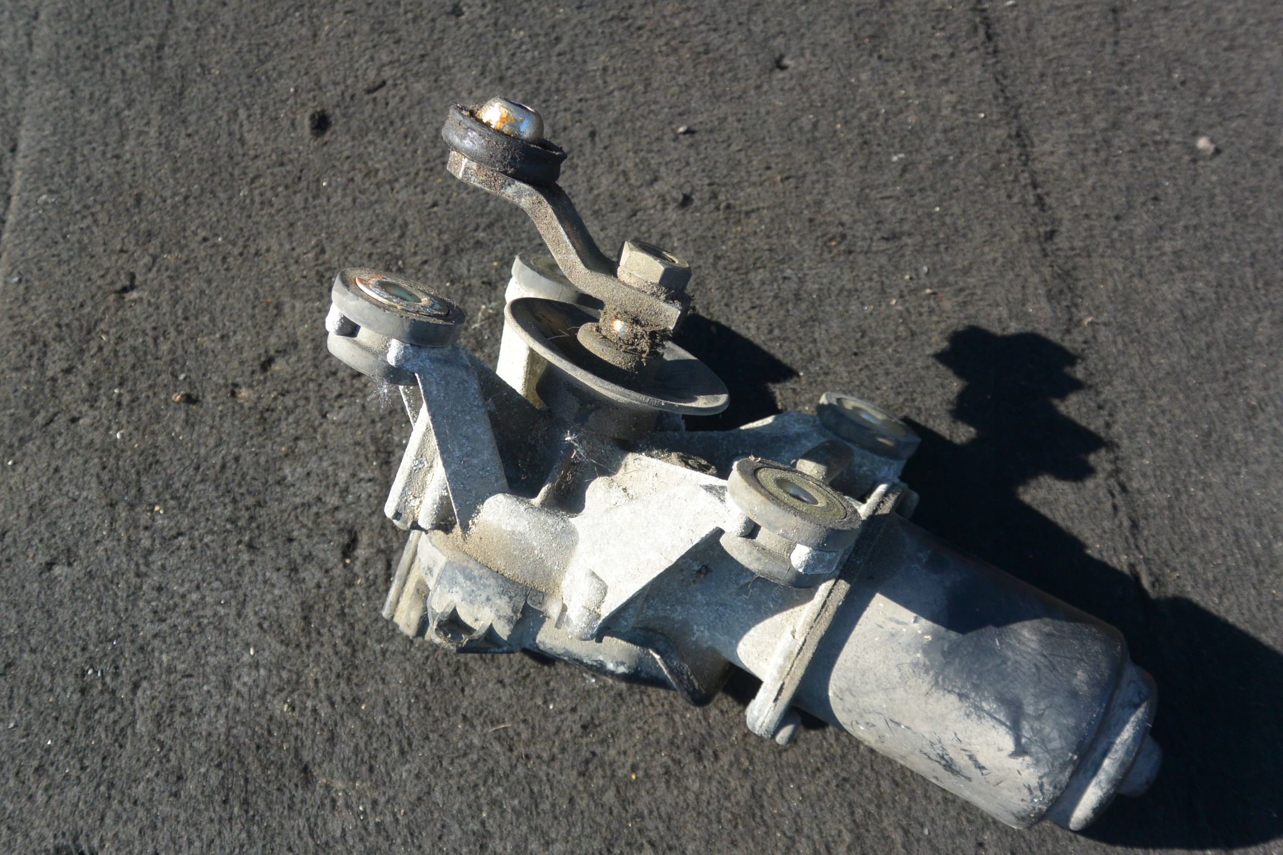 MOTOR WISCHER NISSAN MAXIMA A33 QX EU