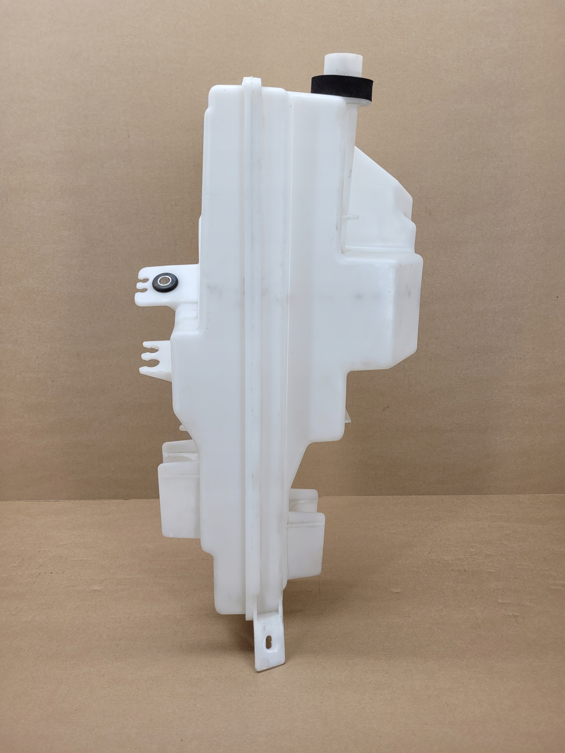 ZBIORNIK ZBIORNICZEK SPRYSKIWACZY VOLVO XC90 II