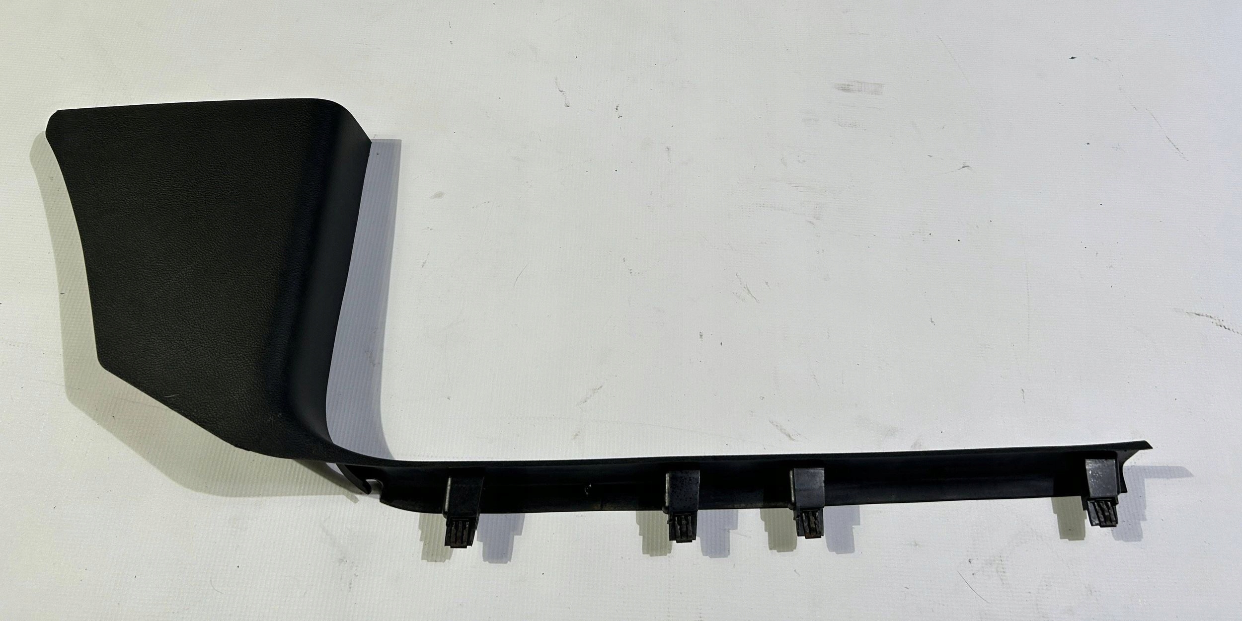 moulding cap threshold threshold right inner Dodge RAM 1500 2013