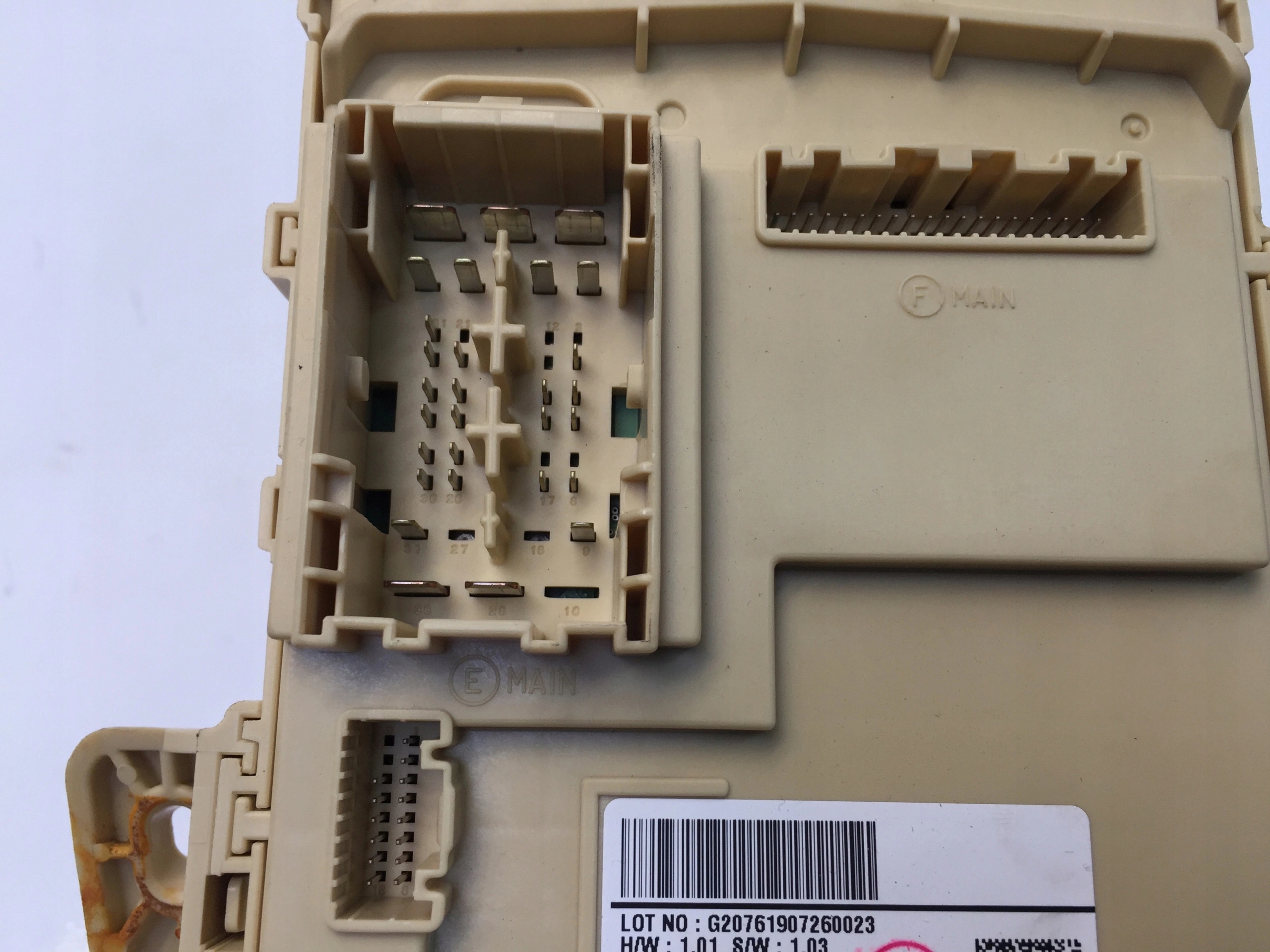 HYUNDAI IONIQ LIFT 20 SKRZYNKA BEZPIECZNIKÓW BSI Numer katalogowy części 91950-G2076