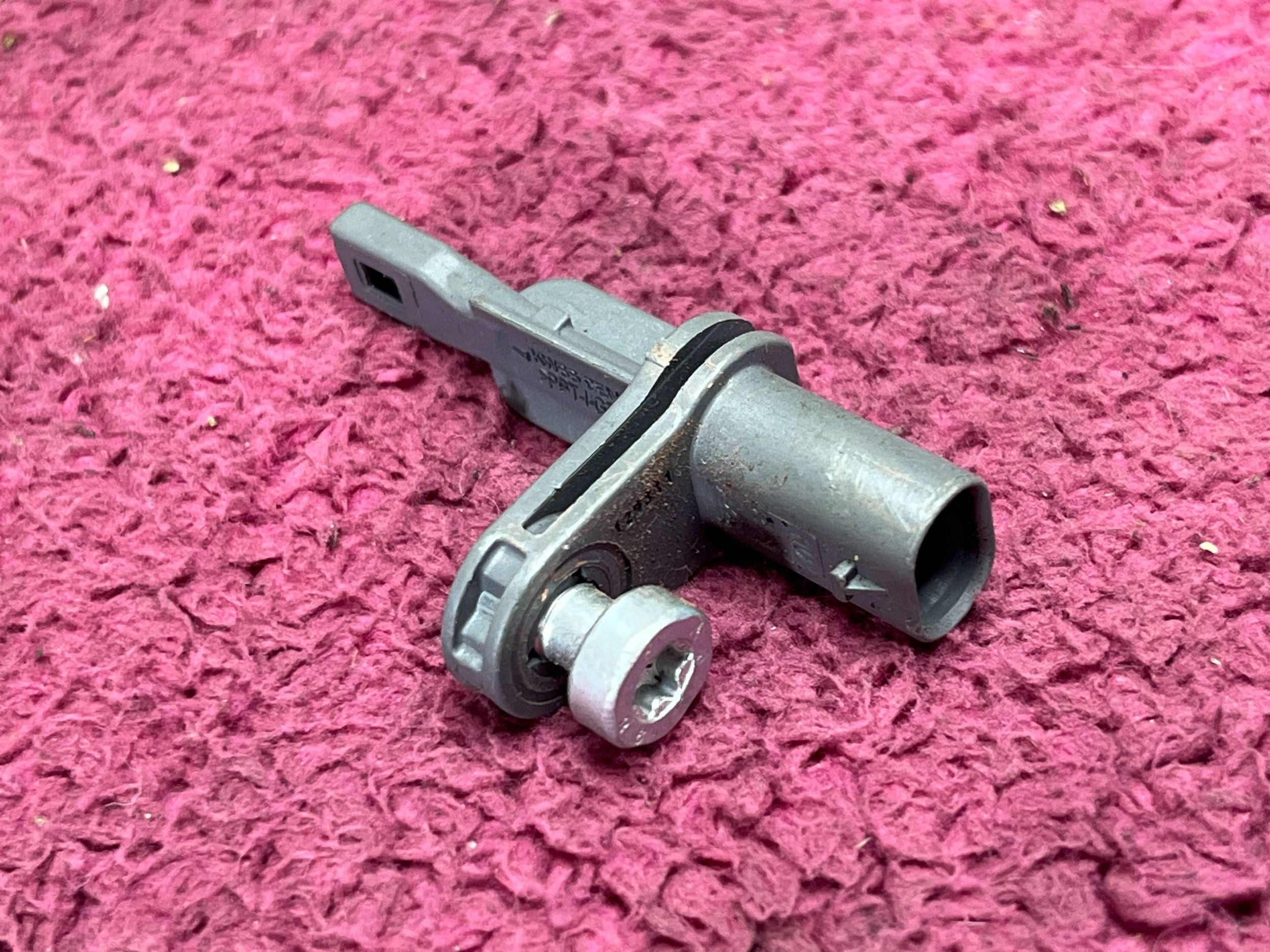 Sensor ABS Peugeot 3008 II 9838571680 Original!!