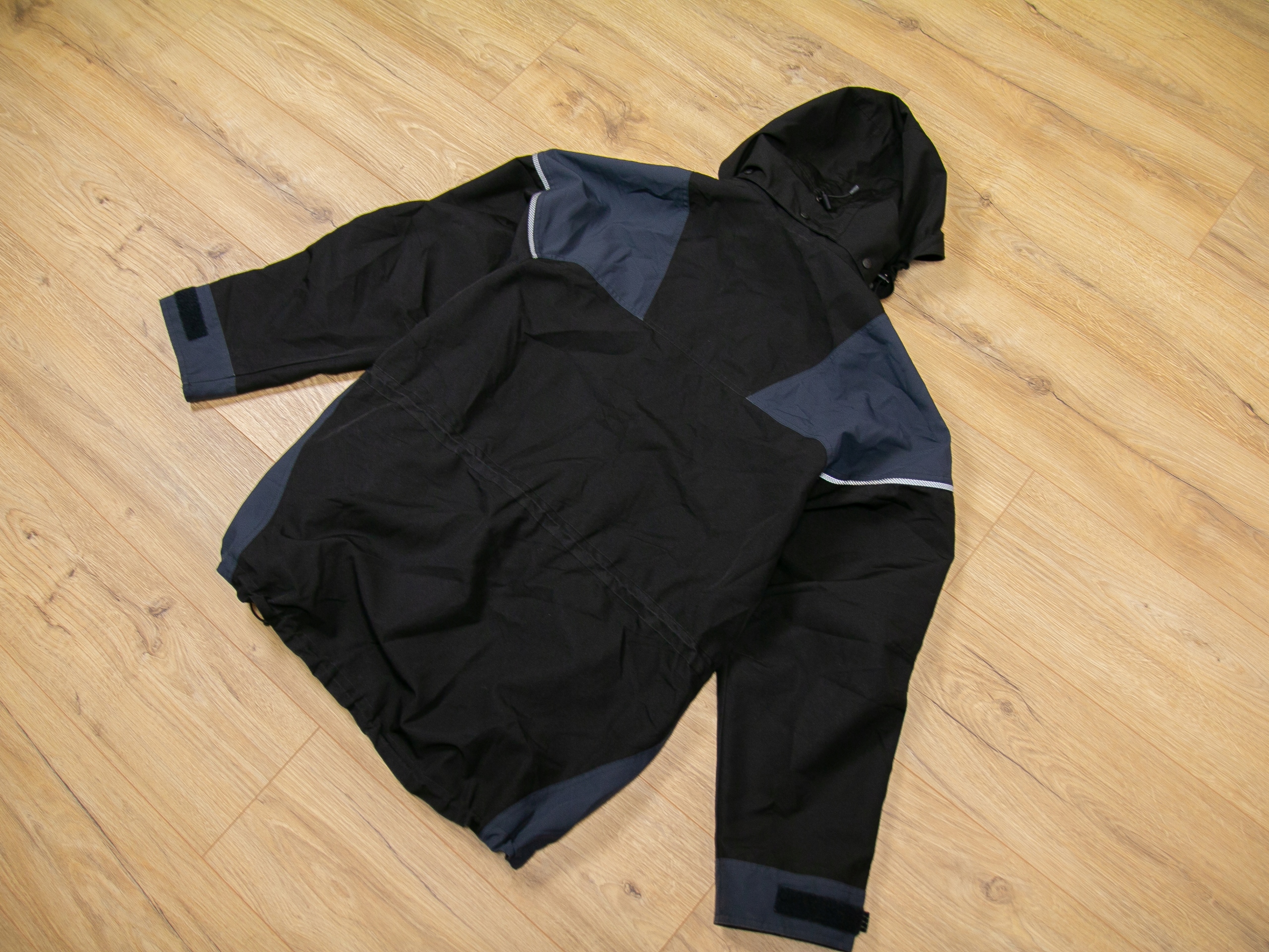 HAGLOFS_MEN_KURTKA PRZECIWDESZCZOWA WIATRÓWKA_XL Rozmiar XL