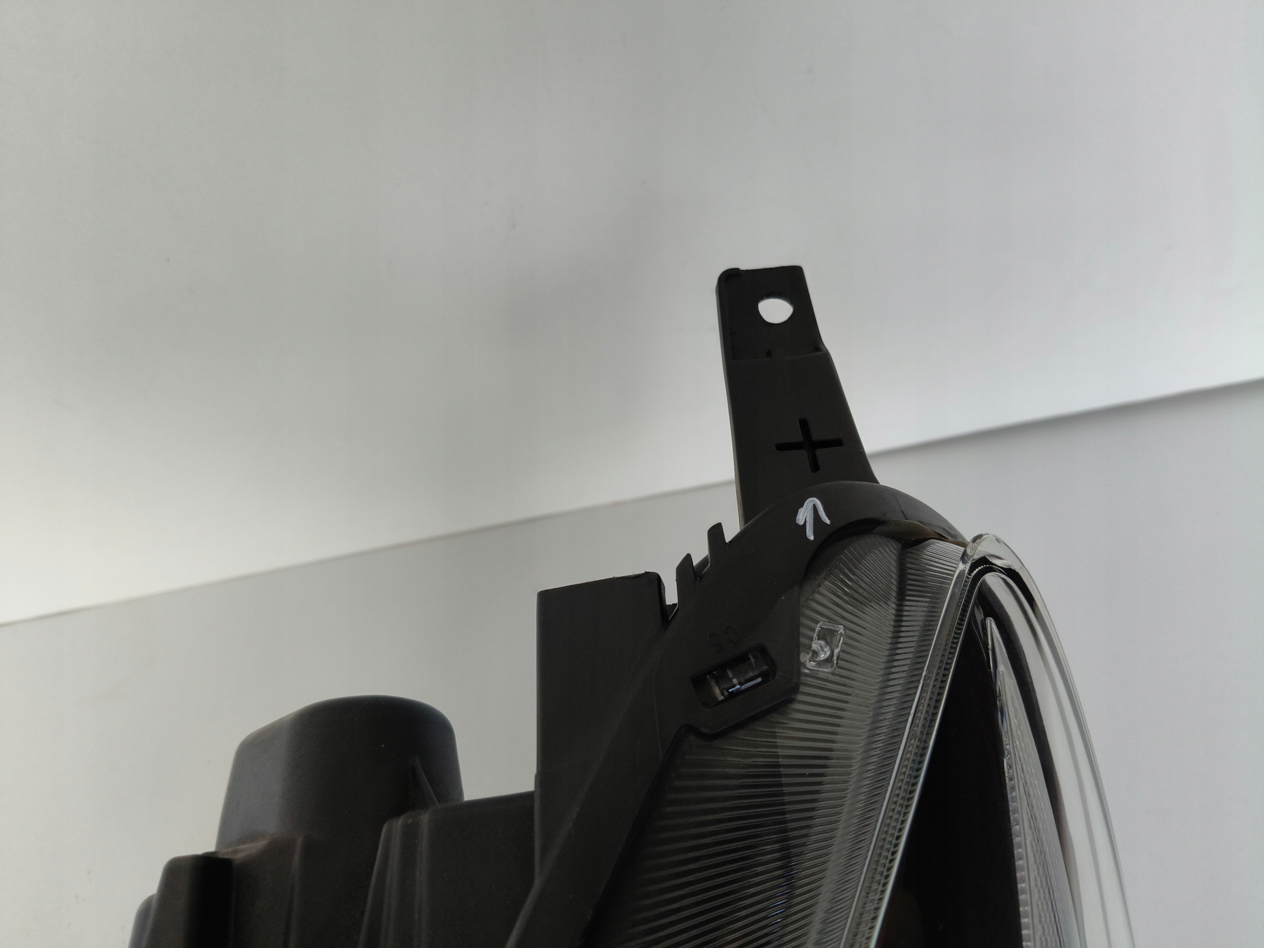 light left REFLEKTOR FORD KUGA MK3 19- FULL LED