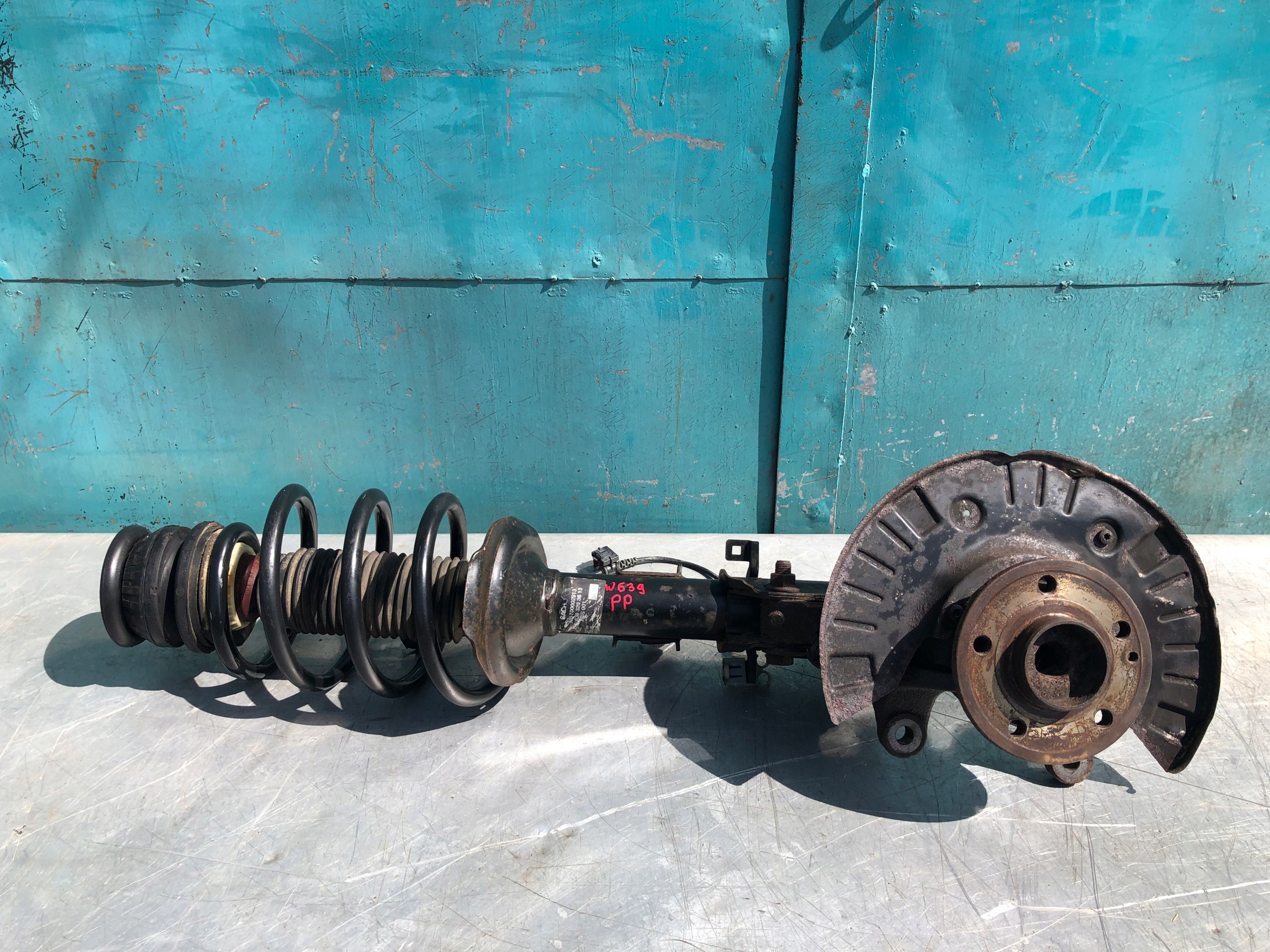 A6393203613 - MERCEDES W639 амортизатор MC PERSON передний правый