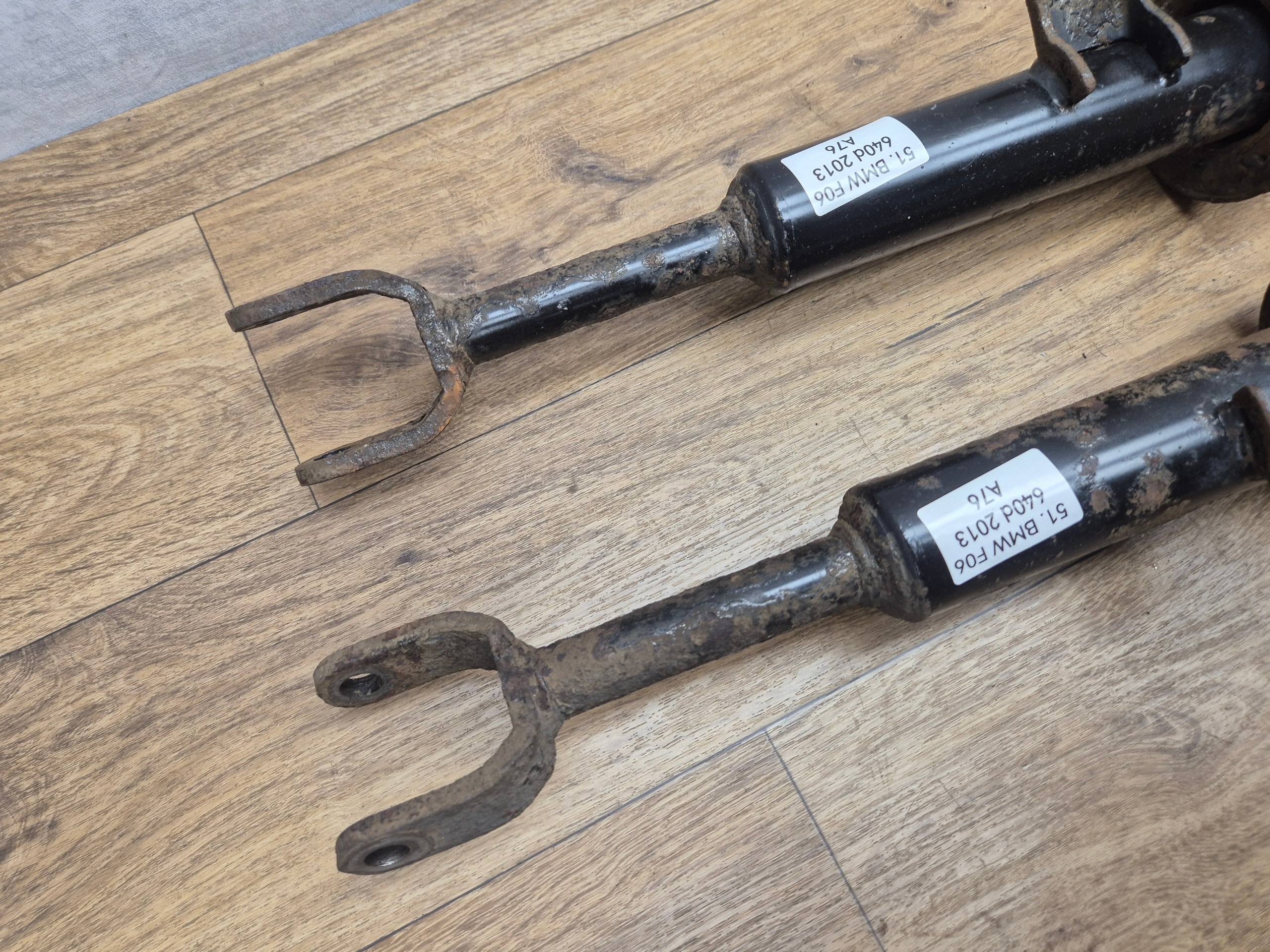 BMW F06 shock absorbers front front KOMPLET plus springs OBNIZAJACE VMAXX